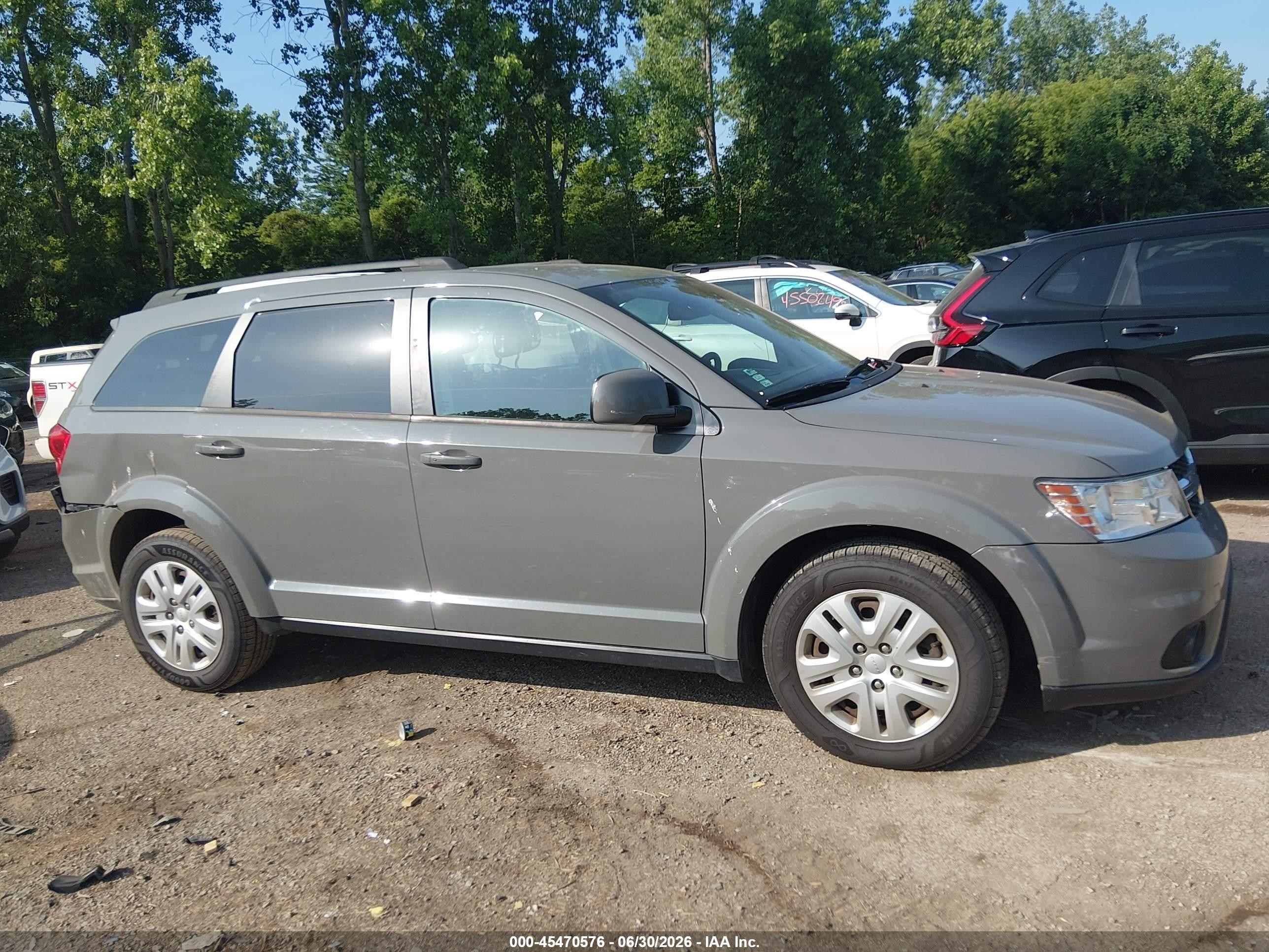 2019 Dodge Journey Se Gray vin: 3C4PDCBB0KT834844