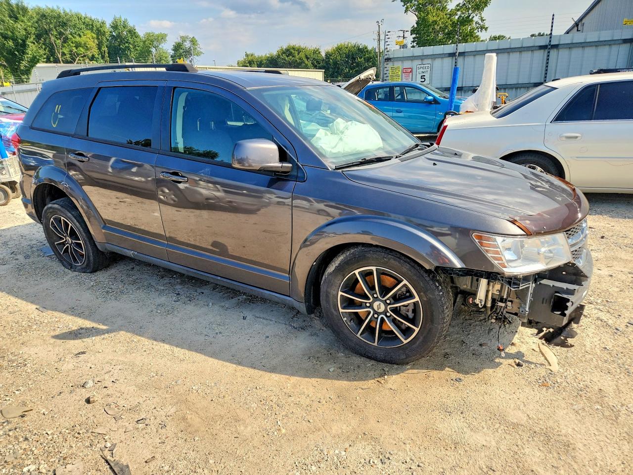 2019 Dodge Journey Se Серый vin: 3C4PDCBB1KT804364