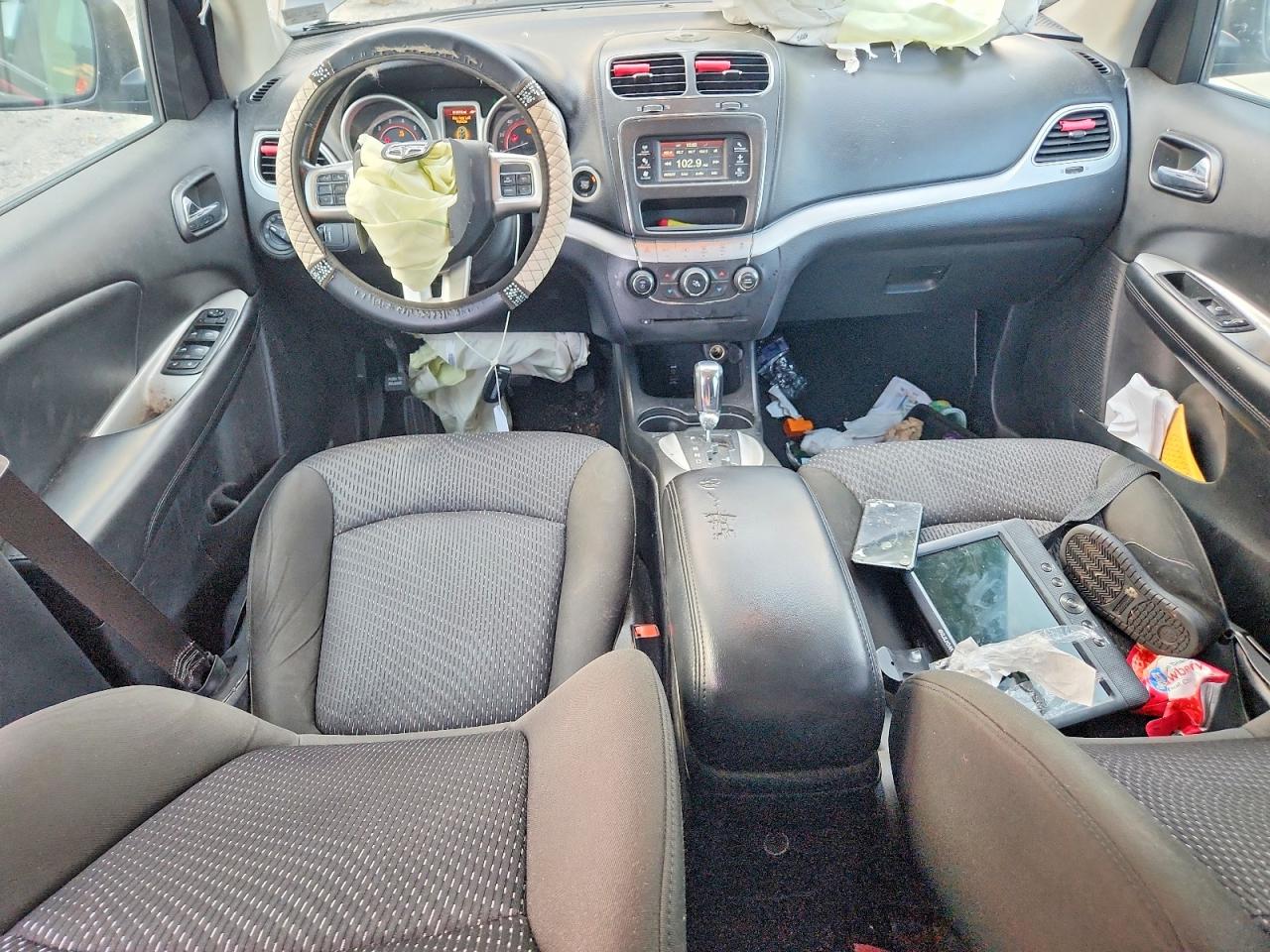 2019 Dodge Journey Se Серый vin: 3C4PDCBB1KT804364