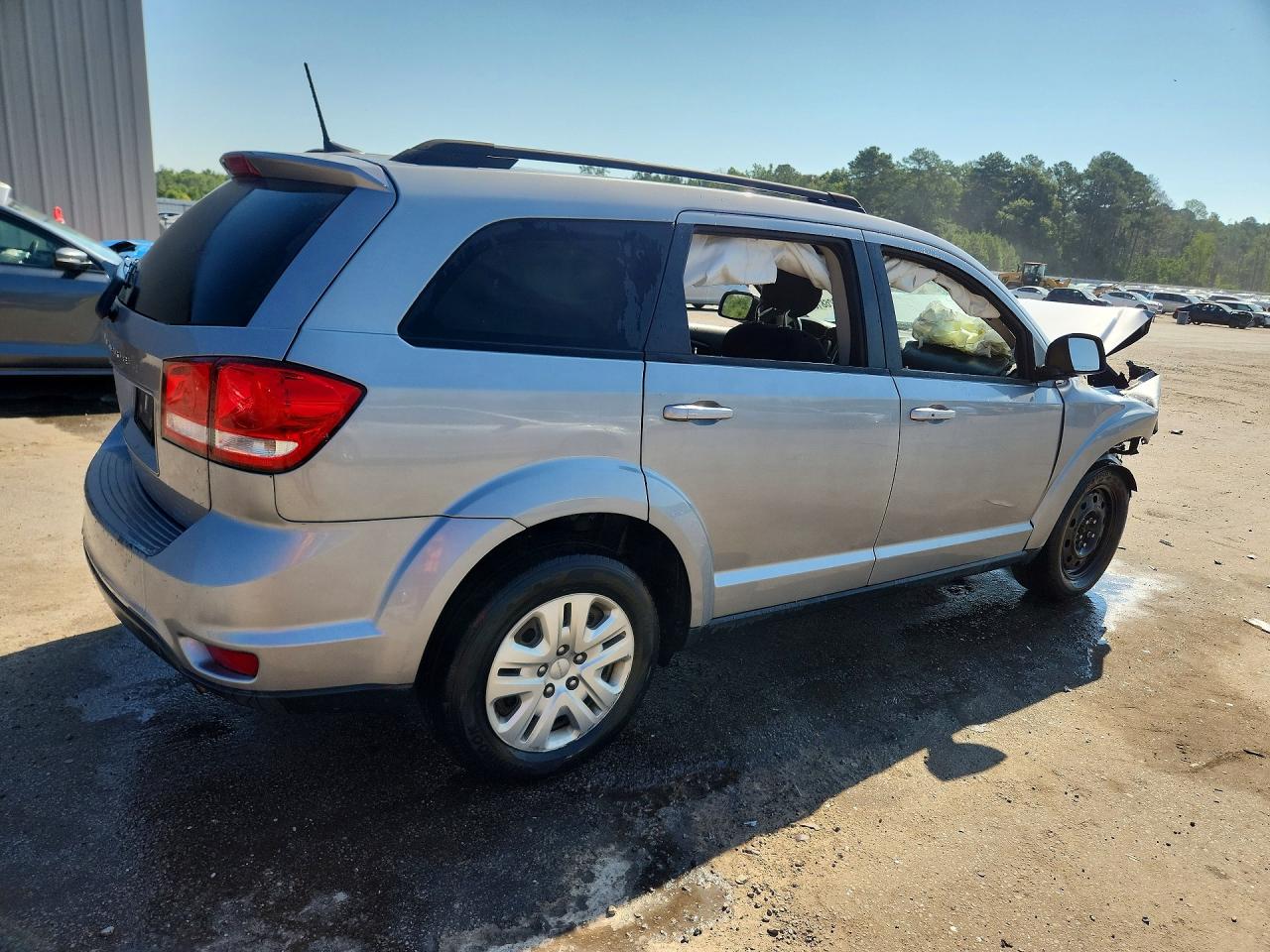 2019 Dodge Journey Se Серебряный vin: 3C4PDCBB1KT836487