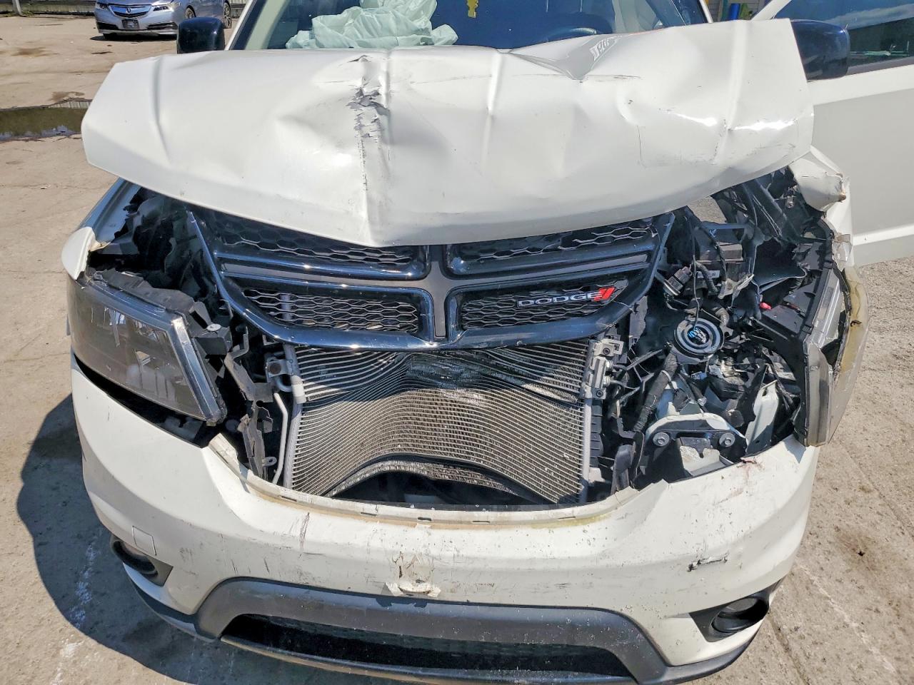 2019 Dodge Journey Se White vin: 3C4PDCBB1KT848641