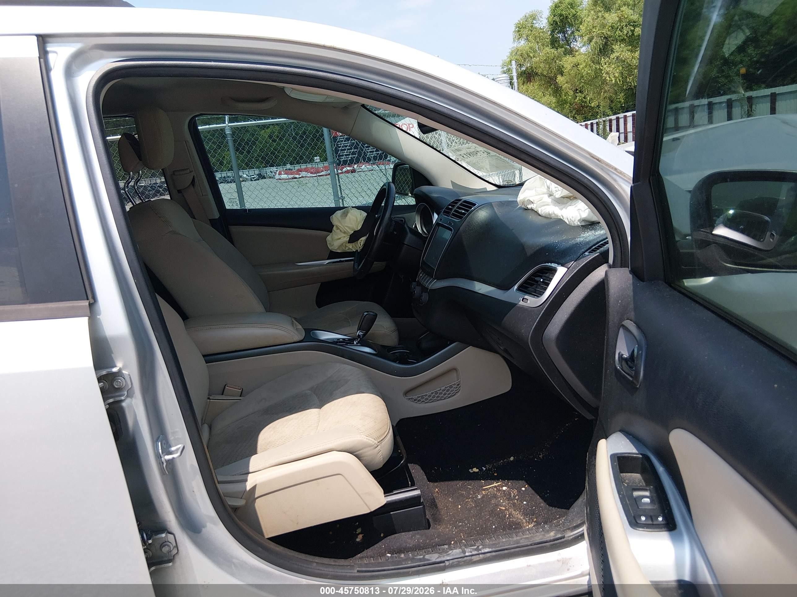 2014 Dodge Journey Sxt Silver vin: 3C4PDCBB3ET263807