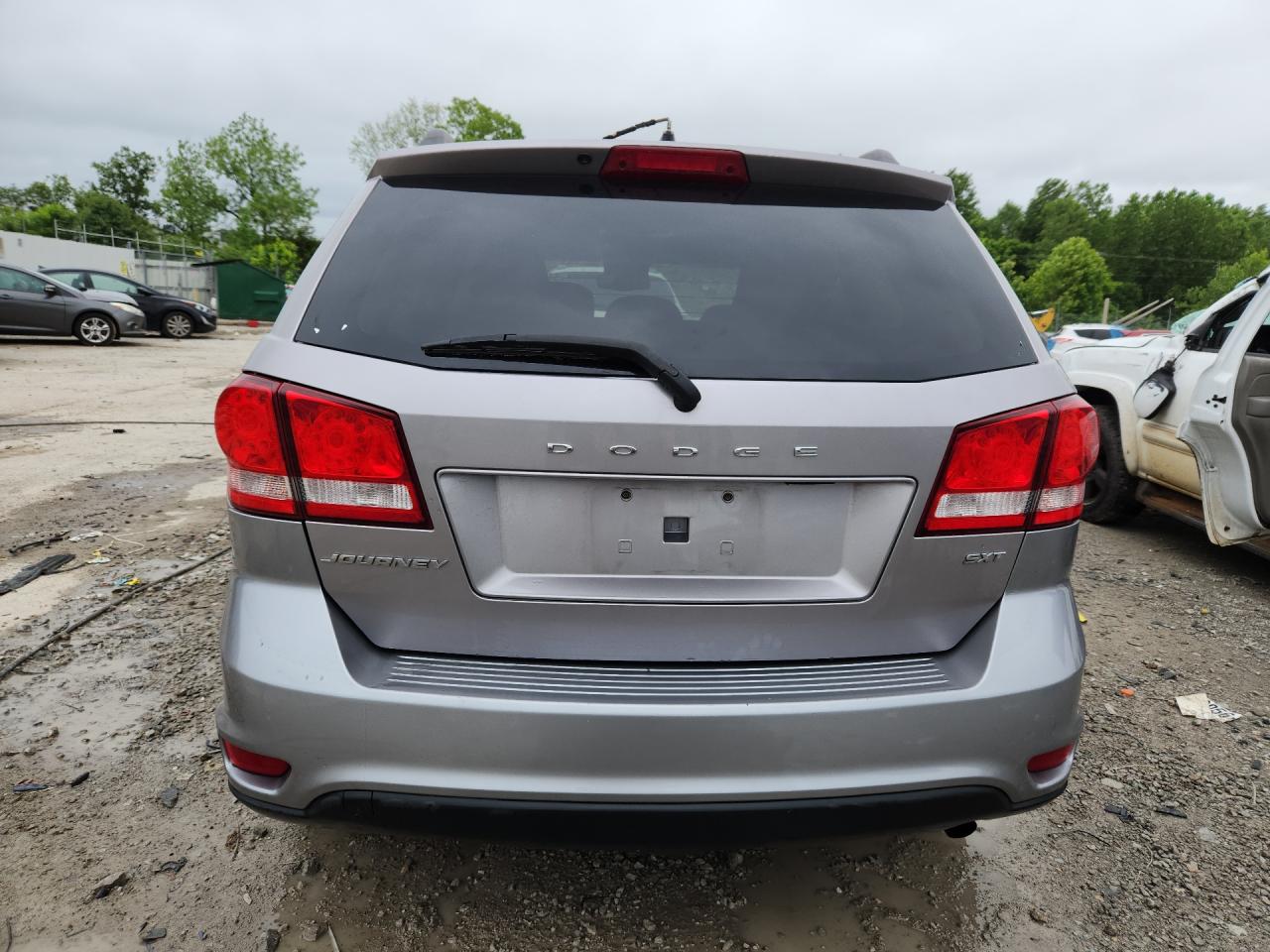 2015 Dodge Journey Sxt Silver vin: 3C4PDCBB4FT719377