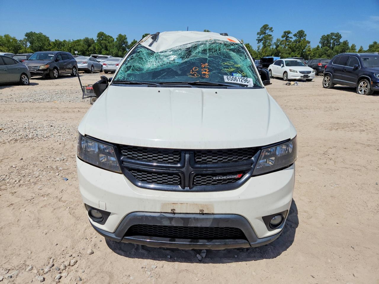2019 Dodge Journey Se White vin: 3C4PDCBB4KT846012