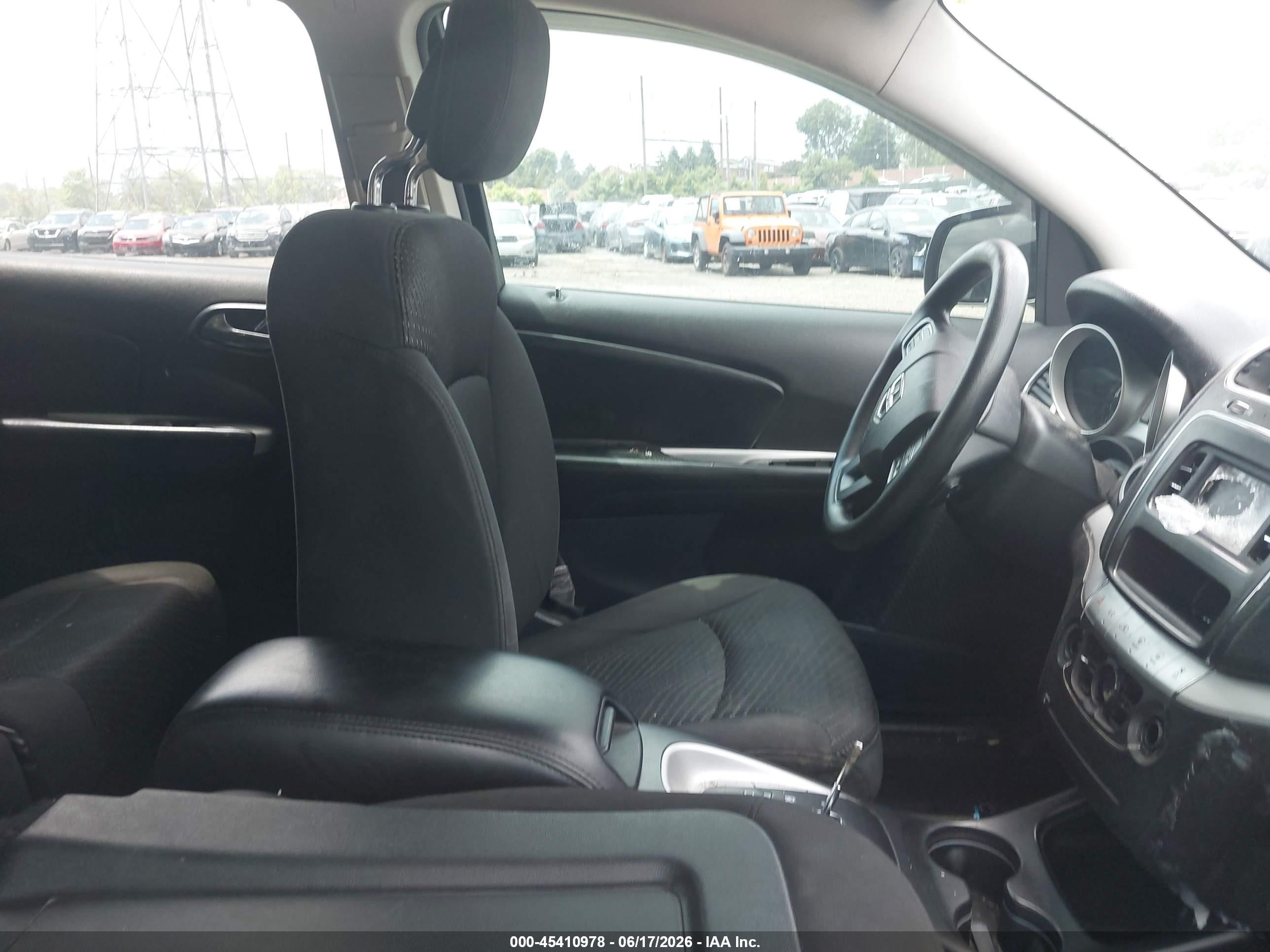 2015 Dodge Journey Sxt White vin: 3C4PDCBB5FT569005
