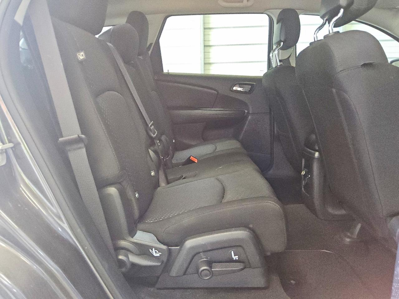 2019 Dodge Journey Se Gray vin: 3C4PDCBB5KT862073