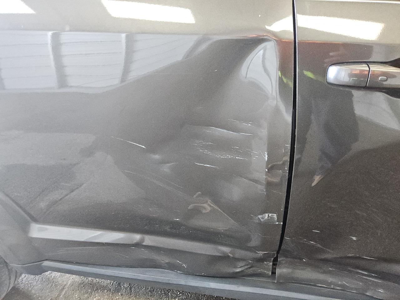 2019 Dodge Journey Se Gray vin: 3C4PDCBB5KT862073 Damage: Right Rear Door, Broken, Replacement Required