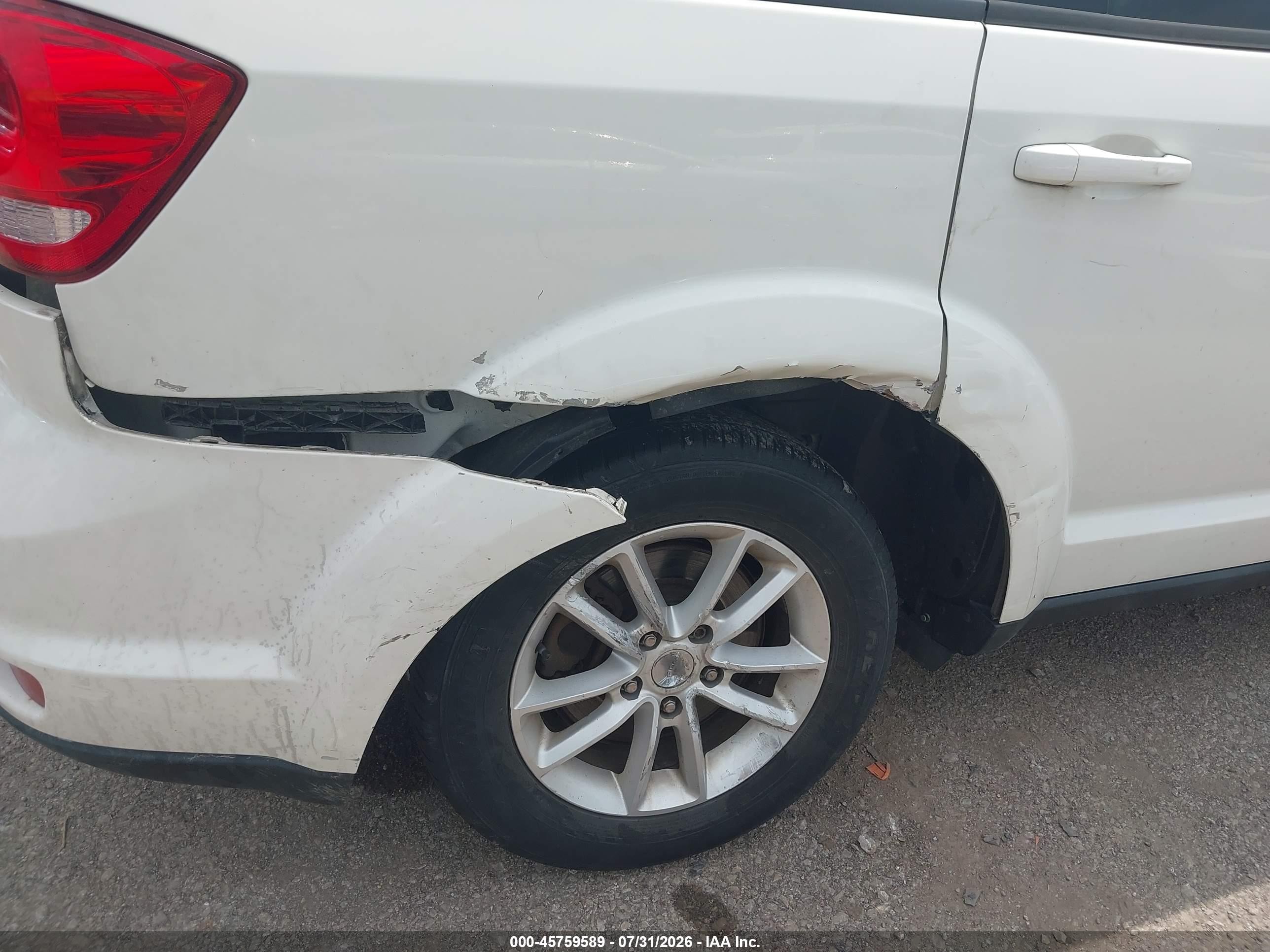 2013 Dodge Journey Sxt Белый vin: 3C4PDCBB7DT548329