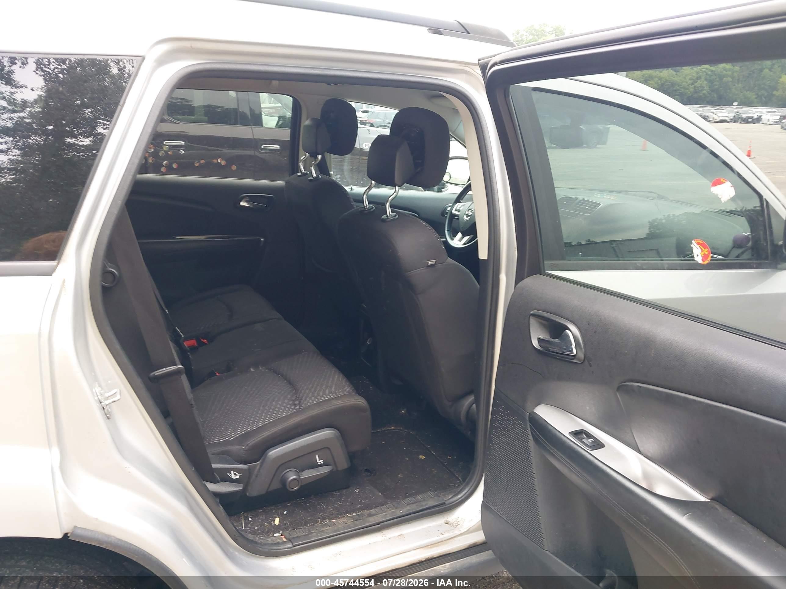 2014 Dodge Journey Sxt Silver vin: 3C4PDCBB7ET267309