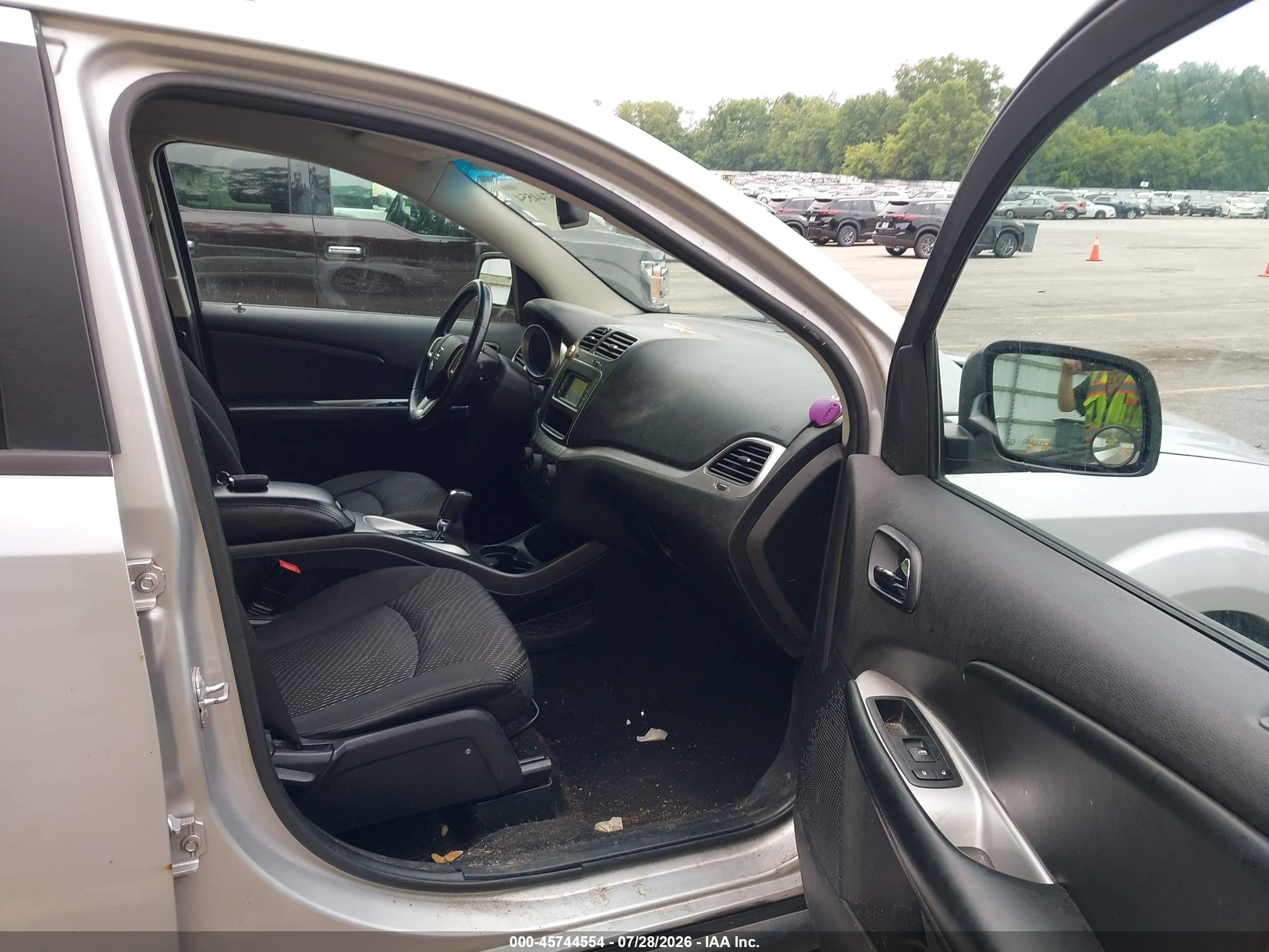 2014 Dodge Journey Sxt Silver vin: 3C4PDCBB7ET267309