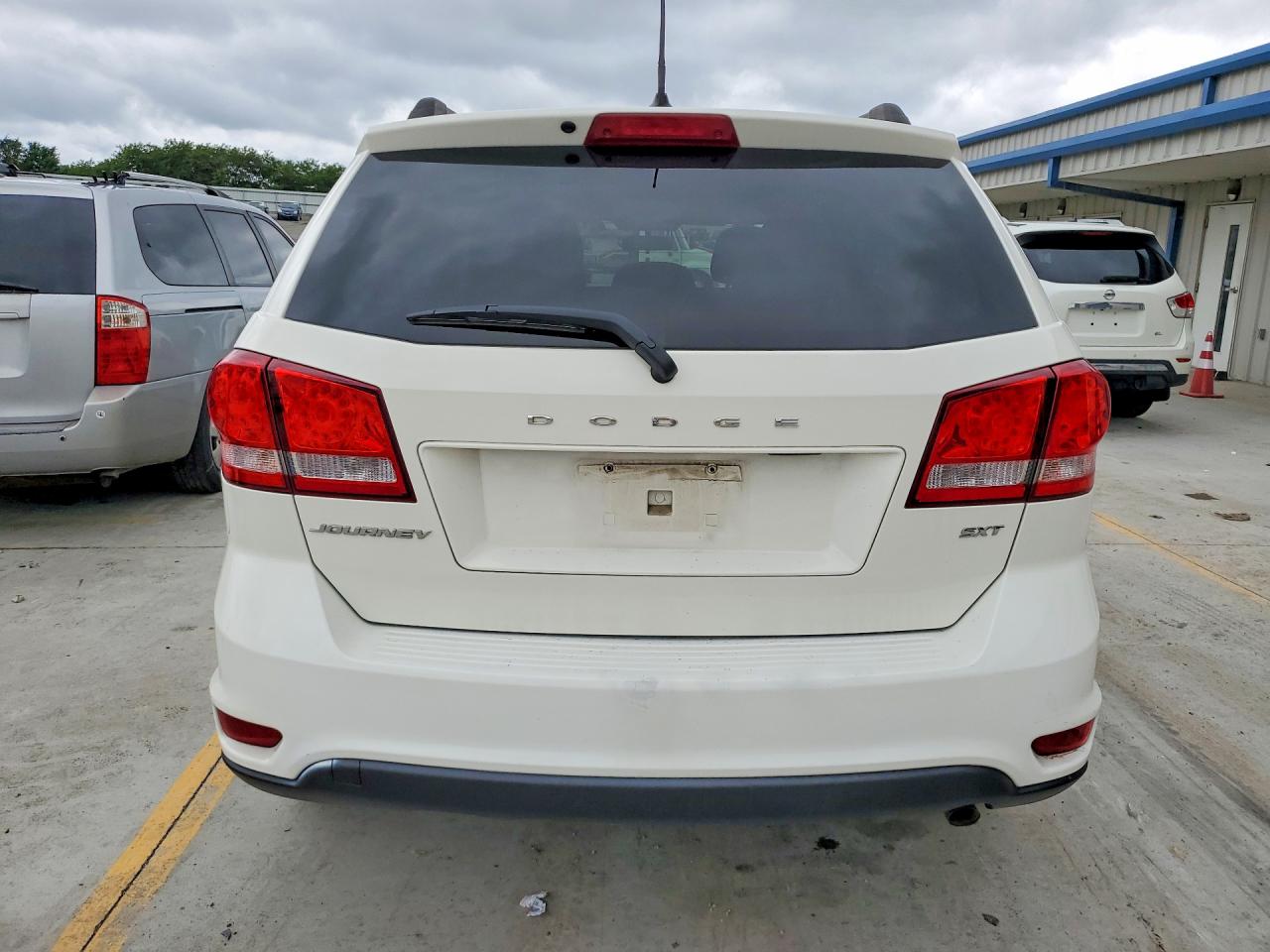 2014 Dodge Journey Sxt White vin: 3C4PDCBB8ET180888
