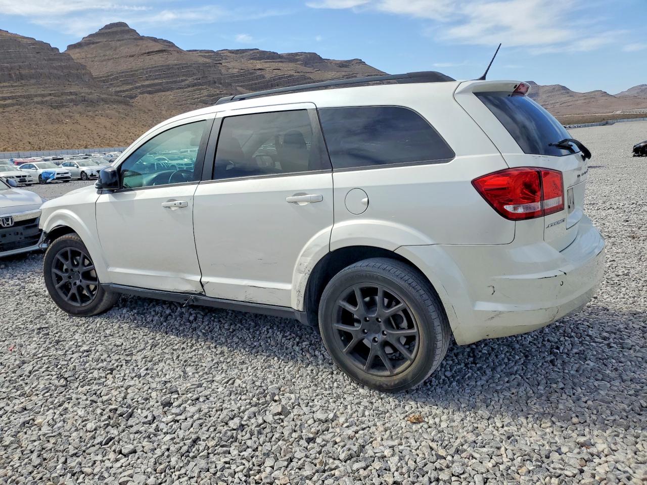 2015 Dodge Journey Sxt White vin: 3C4PDCBB8FT679787
