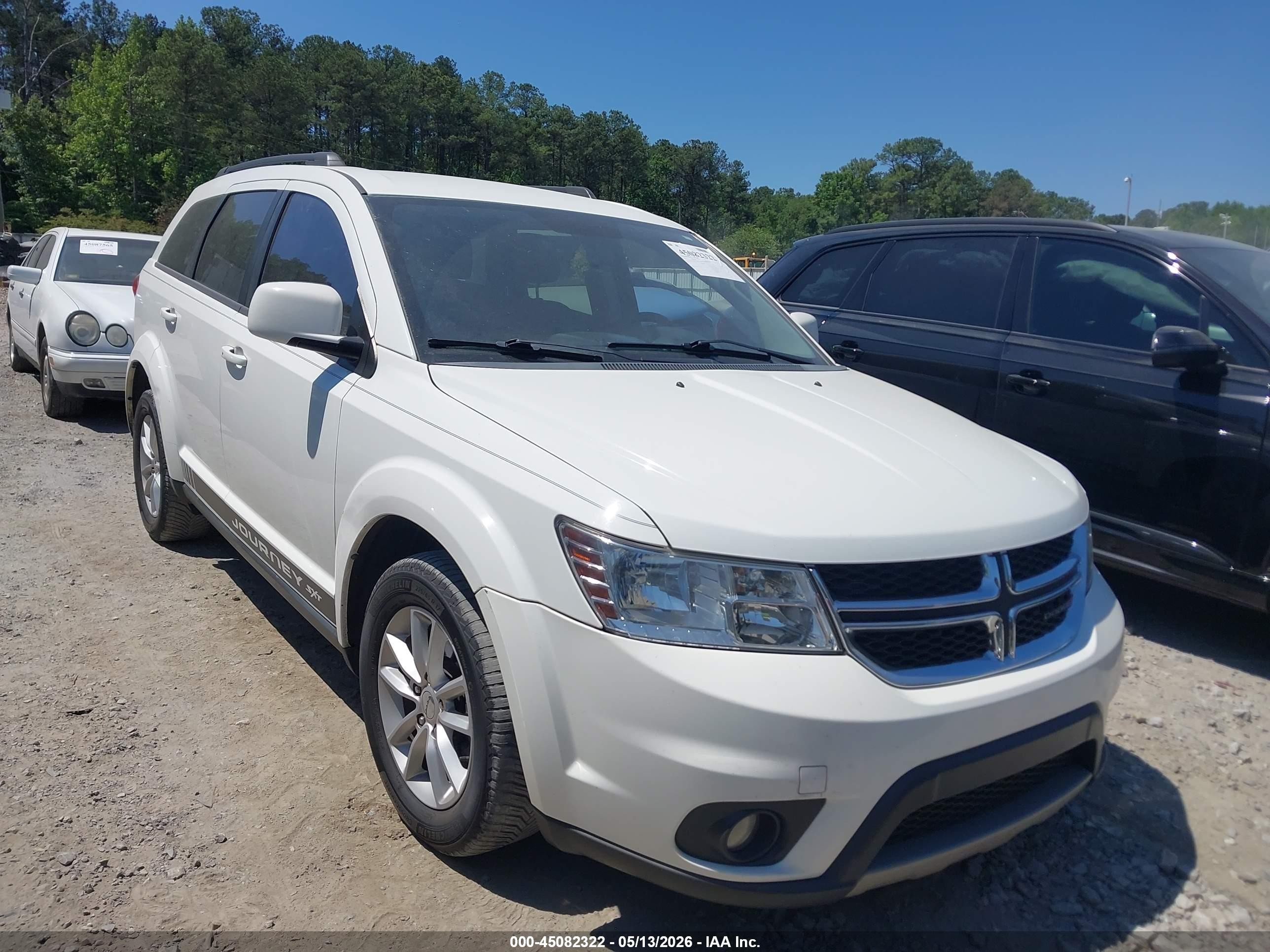 2015 Dodge Journey Sxt White vin: 3C4PDCBB8FT709077