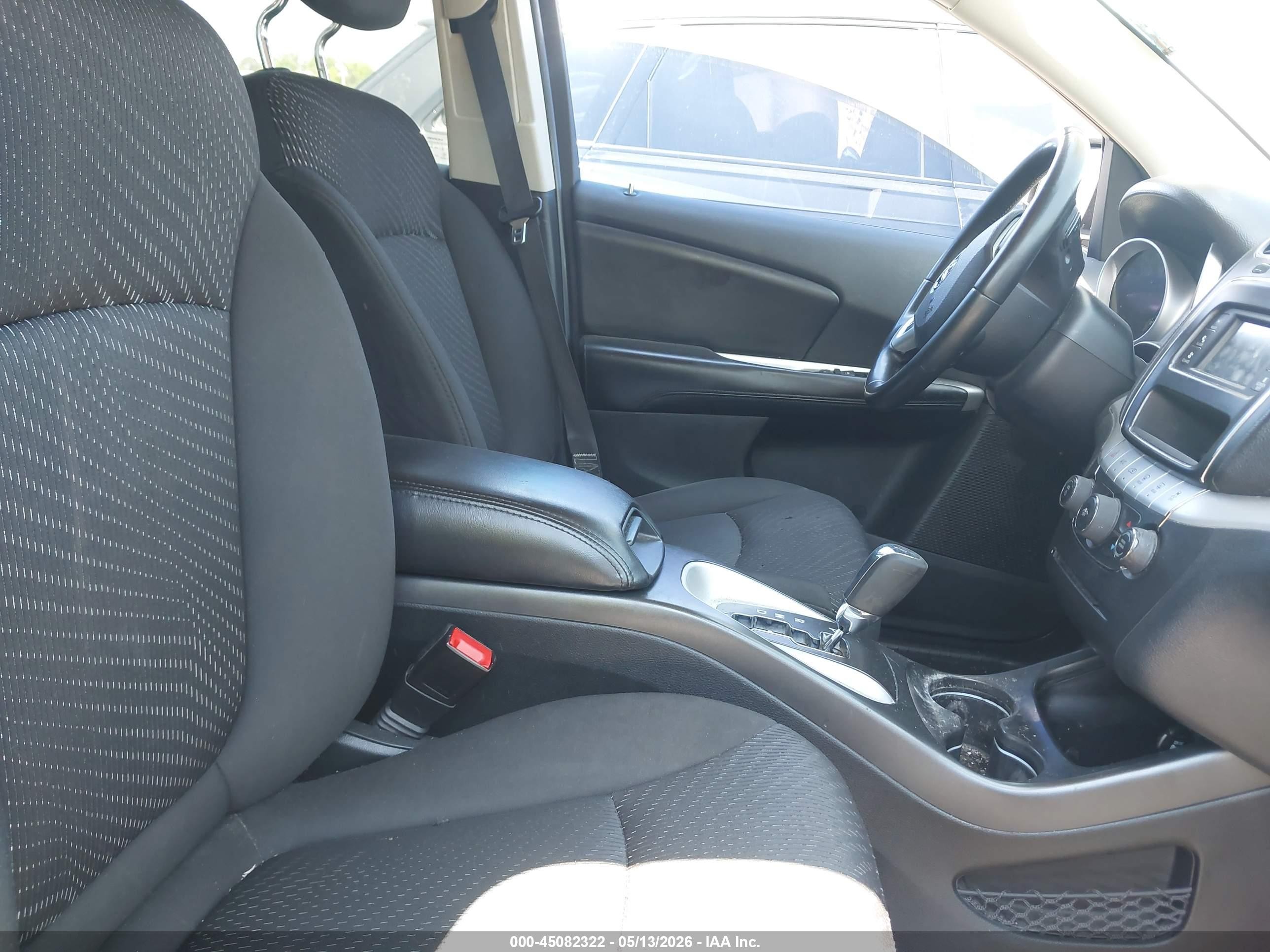 2015 Dodge Journey Sxt White vin: 3C4PDCBB8FT709077