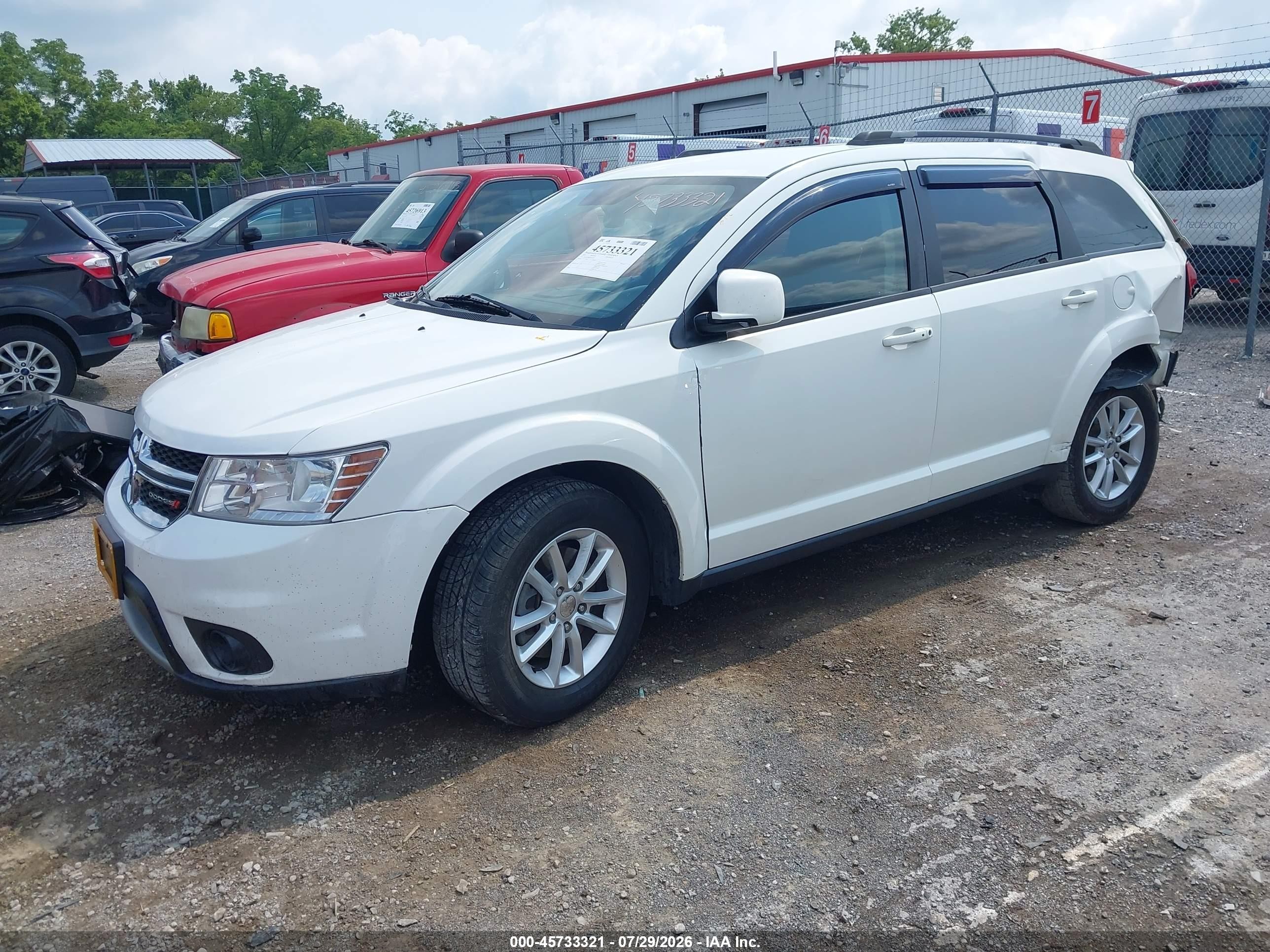 2015 Dodge Journey Sxt Белый vin: 3C4PDCBB9FT569007