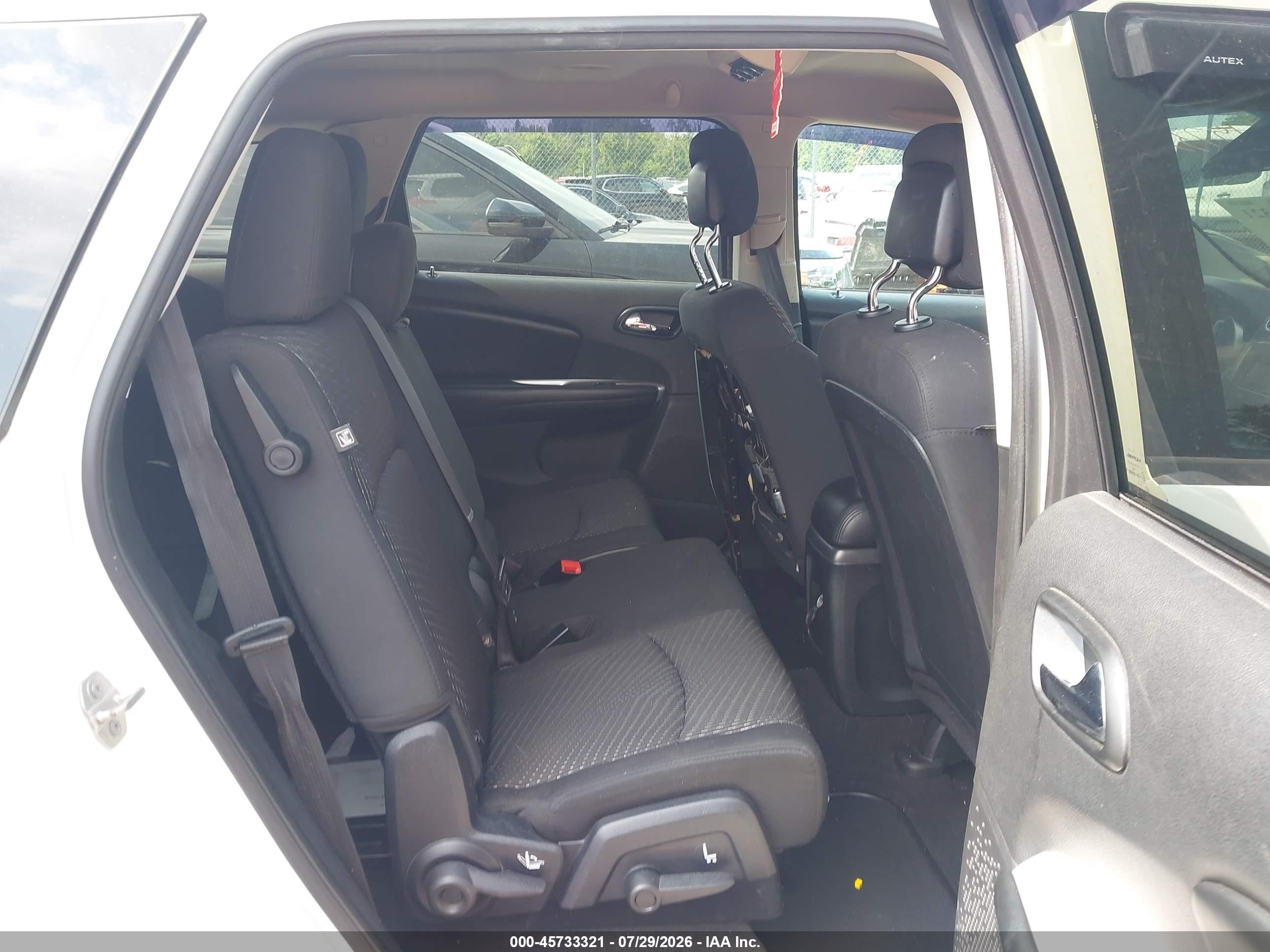 2015 Dodge Journey Sxt Белый vin: 3C4PDCBB9FT569007