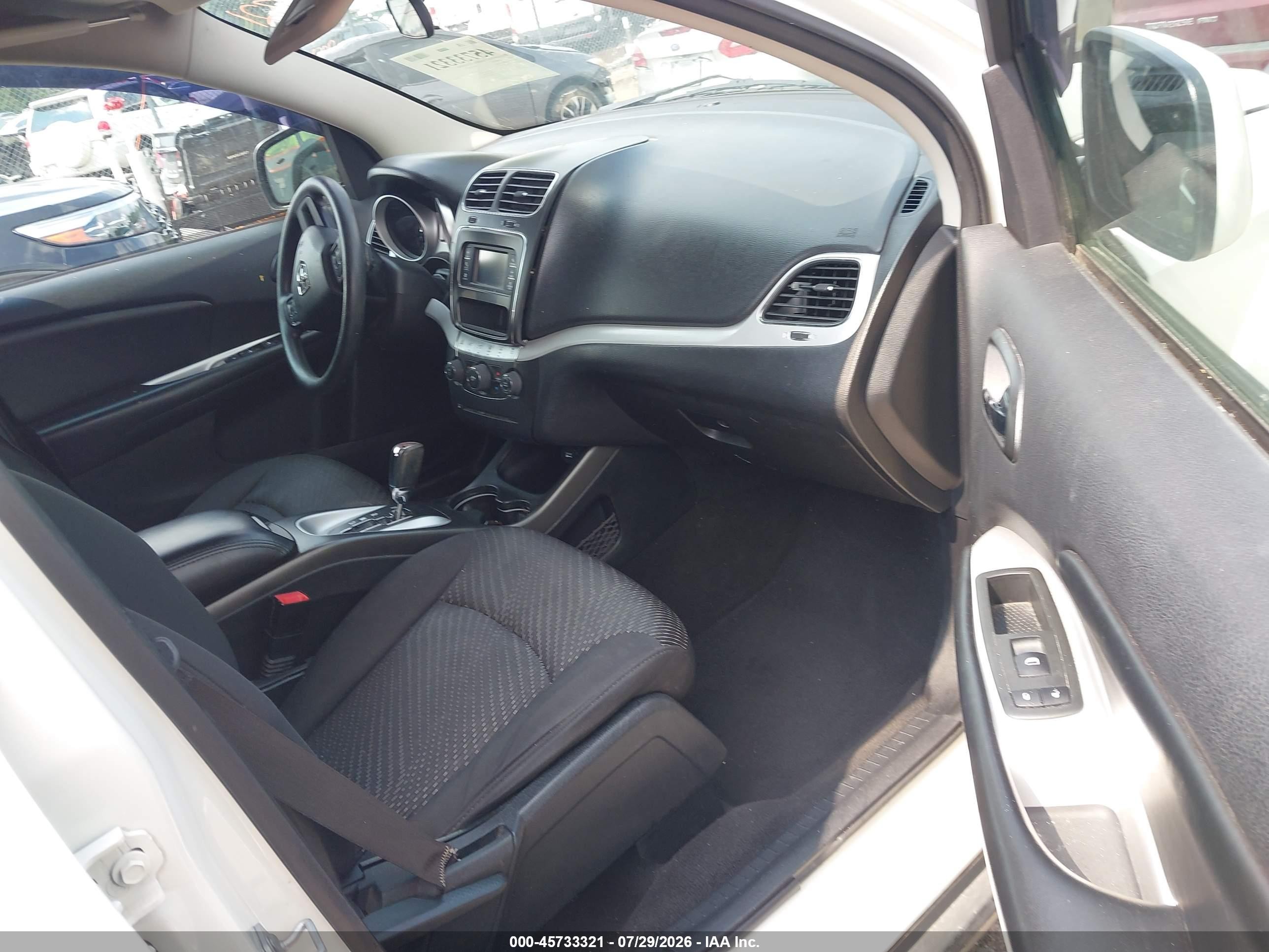 2015 Dodge Journey Sxt Белый vin: 3C4PDCBB9FT569007