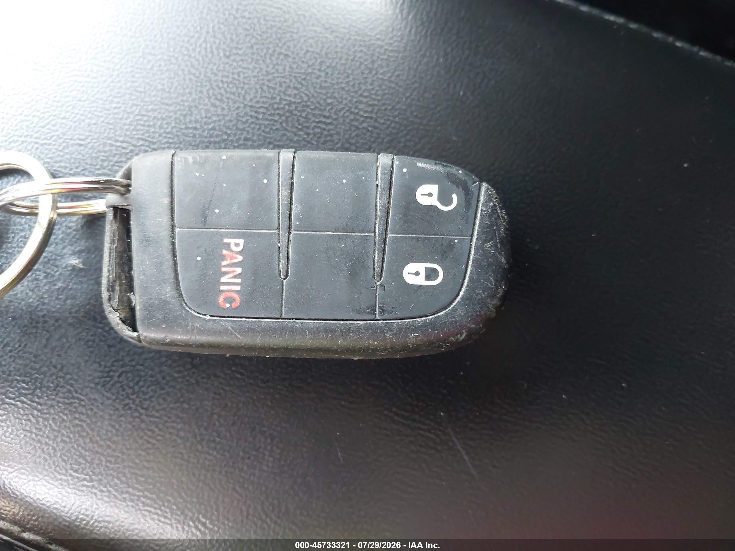 2015 Dodge Journey Sxt Белый vin: 3C4PDCBB9FT569007