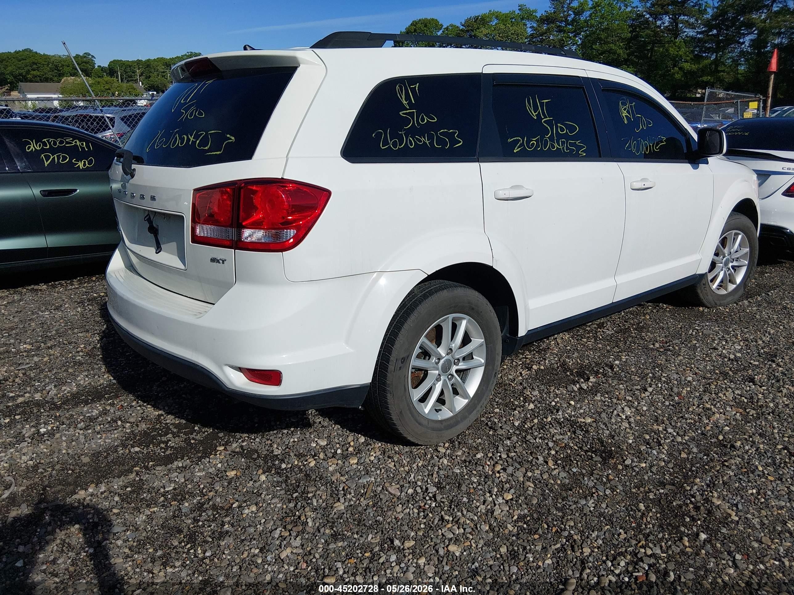 2015 Dodge Journey Sxt White vin: 3C4PDCBB9FT577091