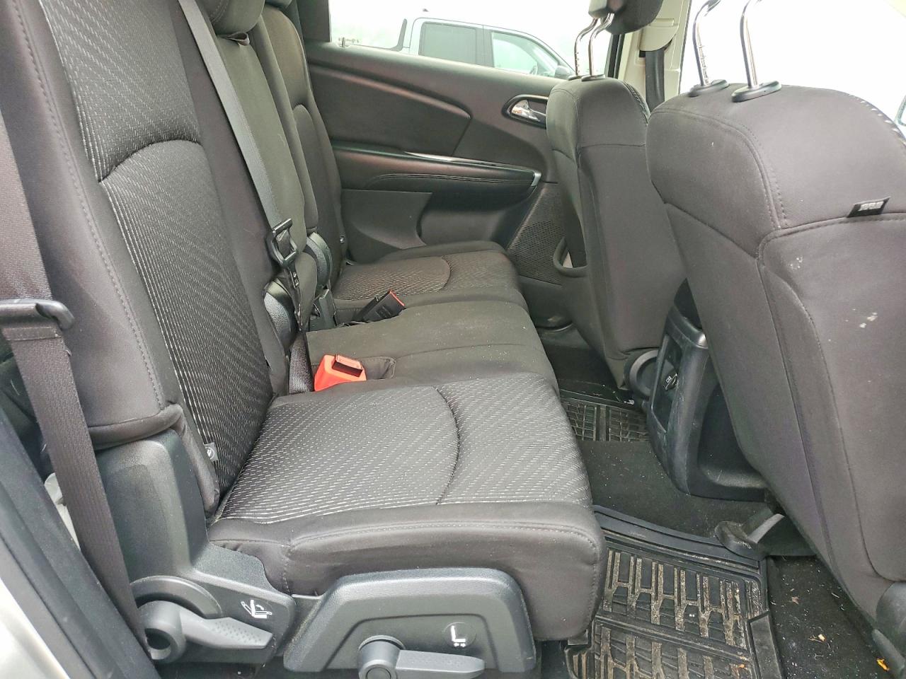 2013 Dodge Journey Sxt Silver vin: 3C4PDCBBXDT700765