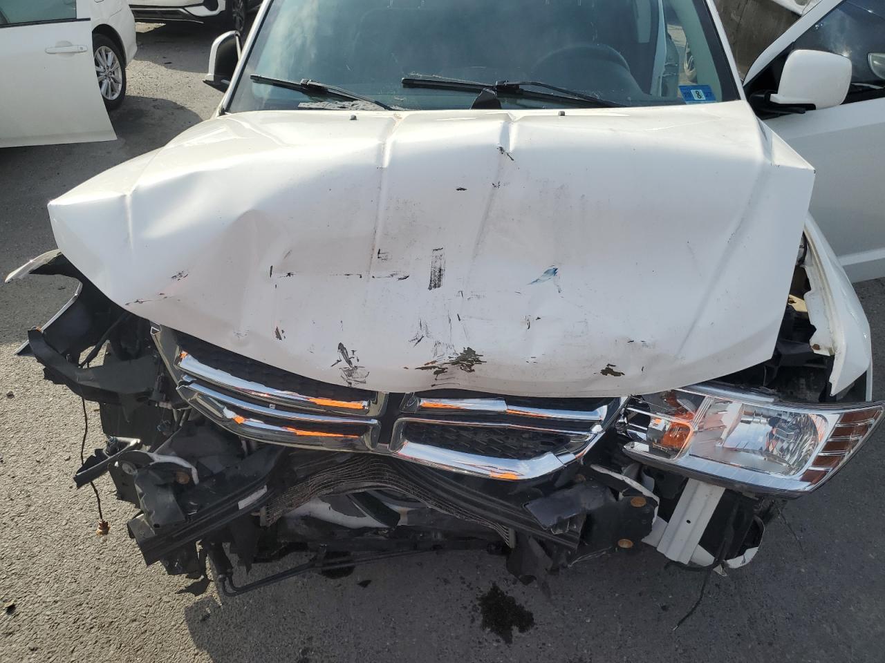 2014 Dodg Journey Sx White vin: 3C4PDCBBXET301730