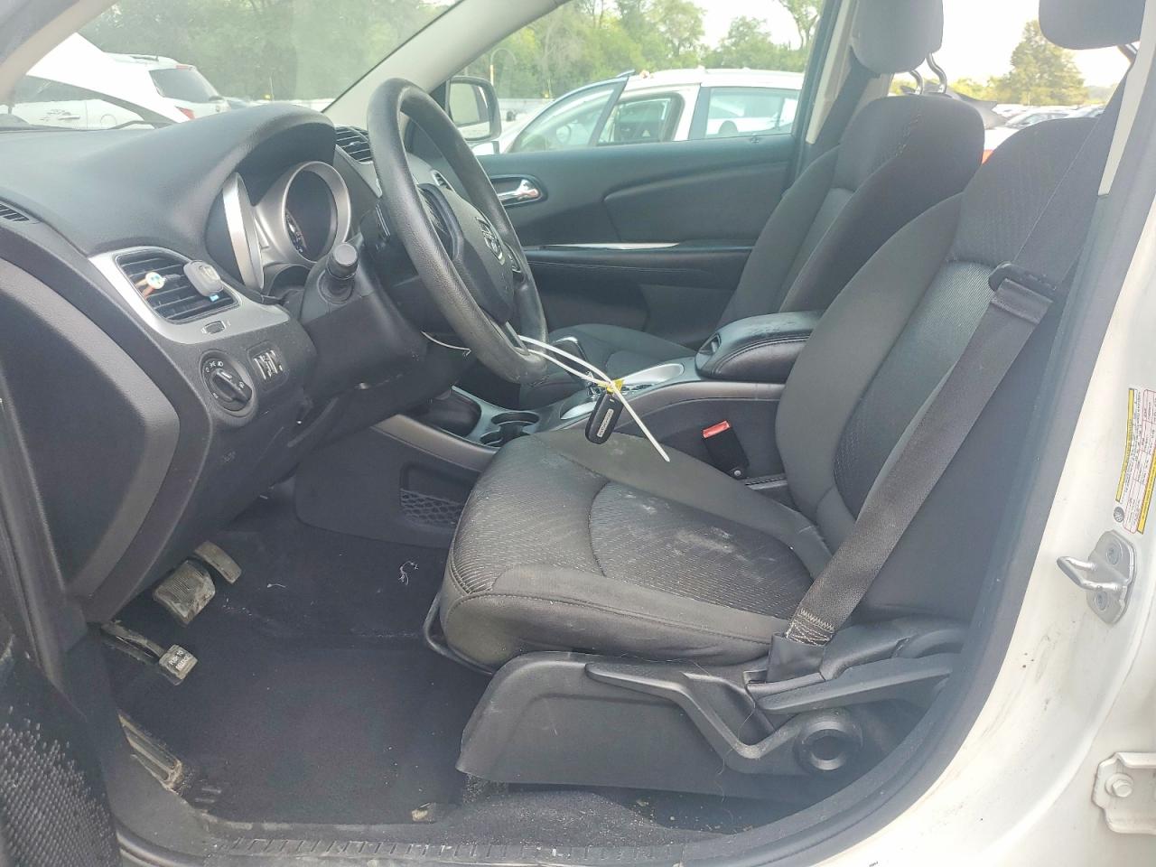 2012 Dodge Journey Sxt White vin: 3C4PDCBG0CT223841