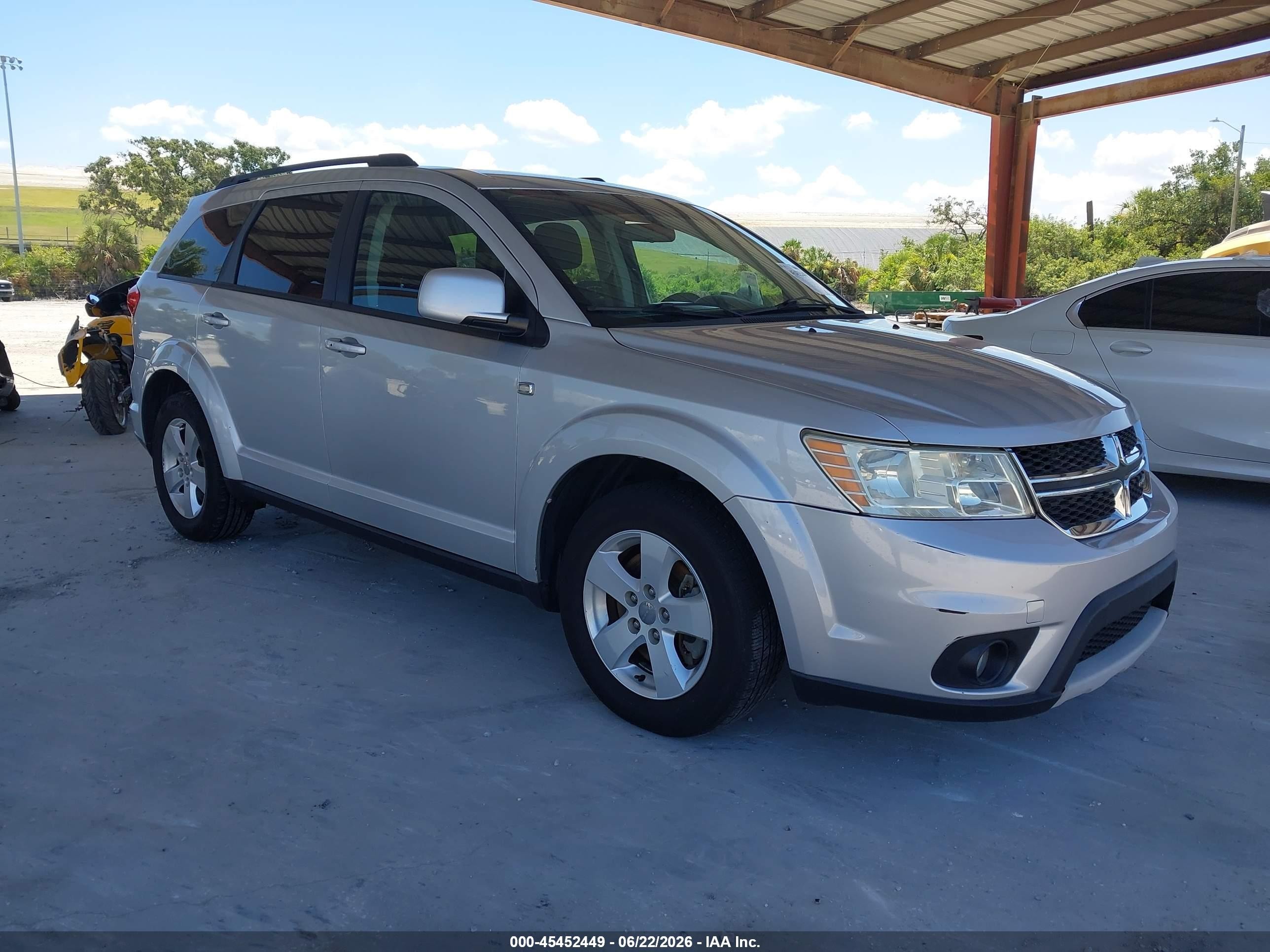 2012 Dodge Journey Sxt Silver vin: 3C4PDCBG0CT393911
