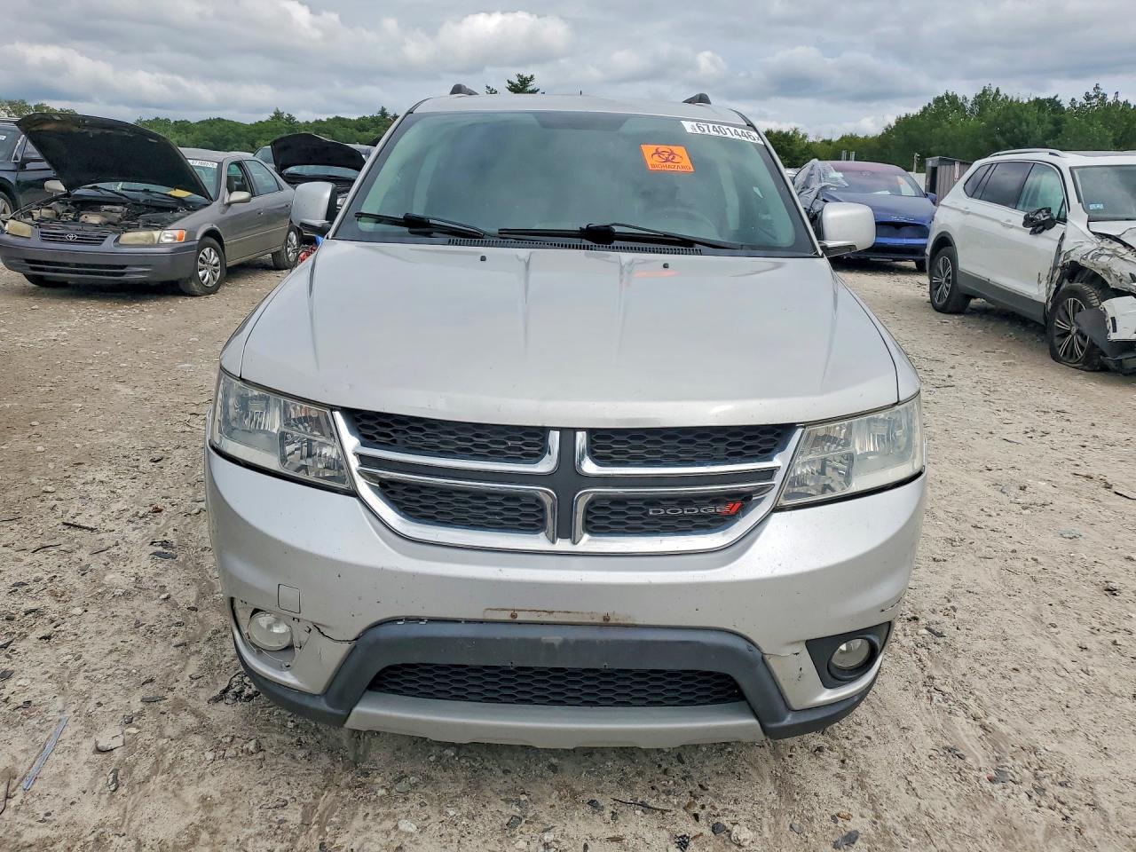 2013 Dodge Journey Silver vin: 3C4PDCBG0DT649885