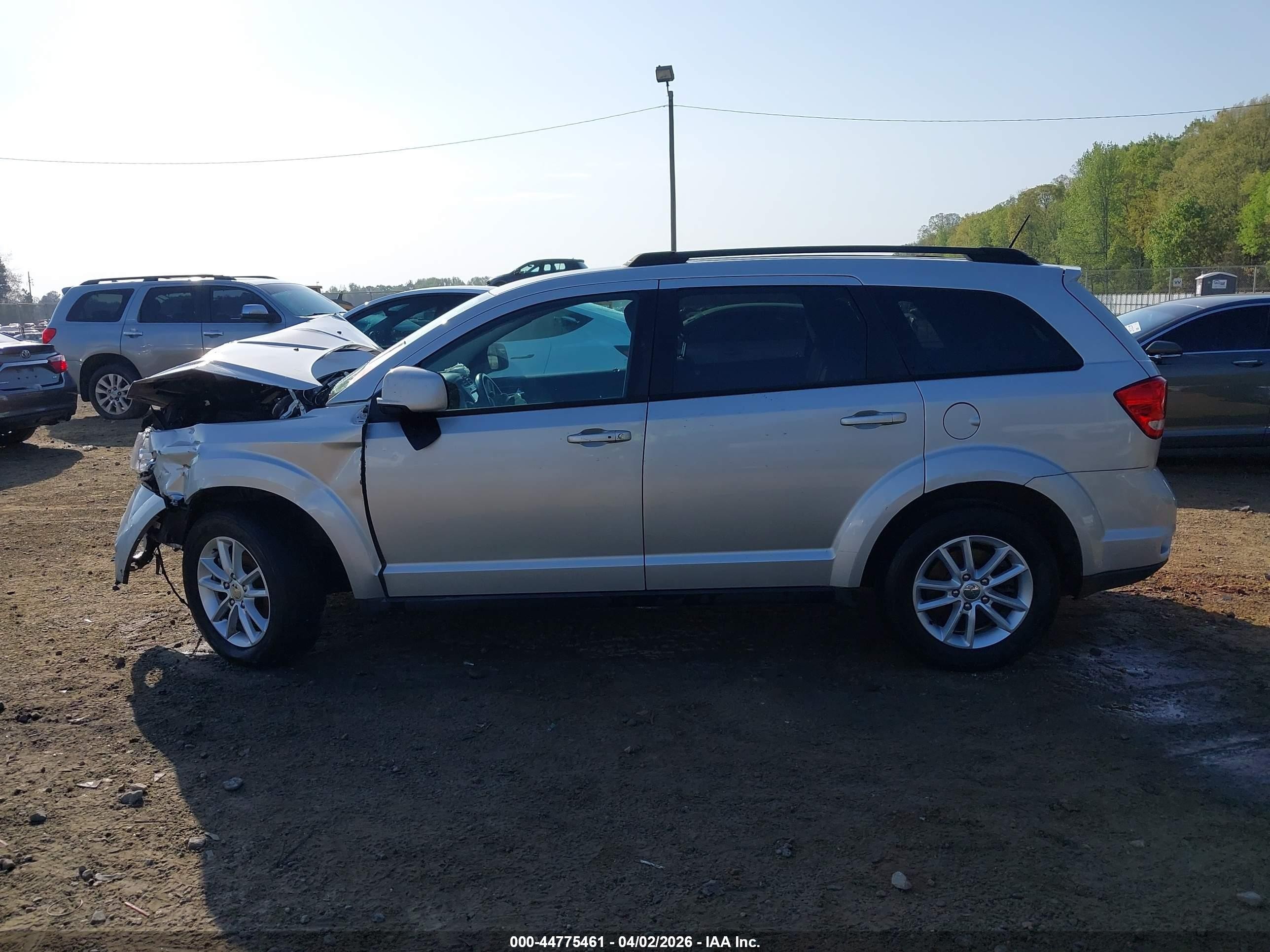 2014 Dodge Journey Sxt Silver vin: 3C4PDCBG0ET158394
