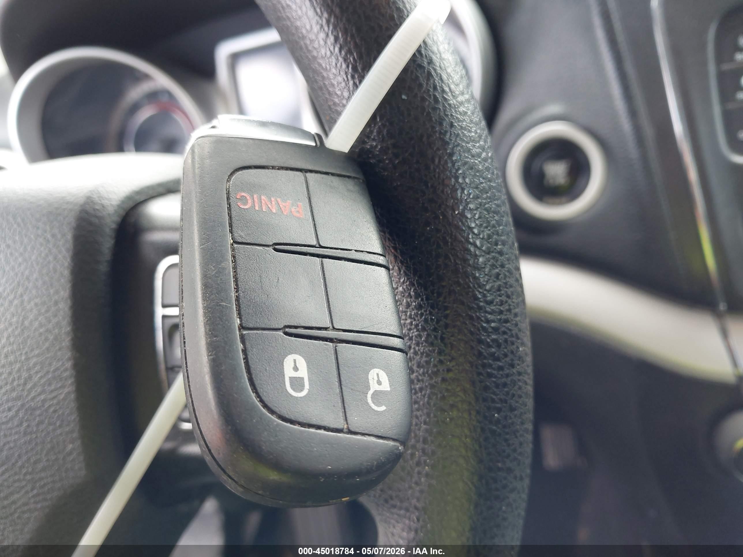 2015 Dodge Journey Sxt White vin: 3C4PDCBG0FT742845