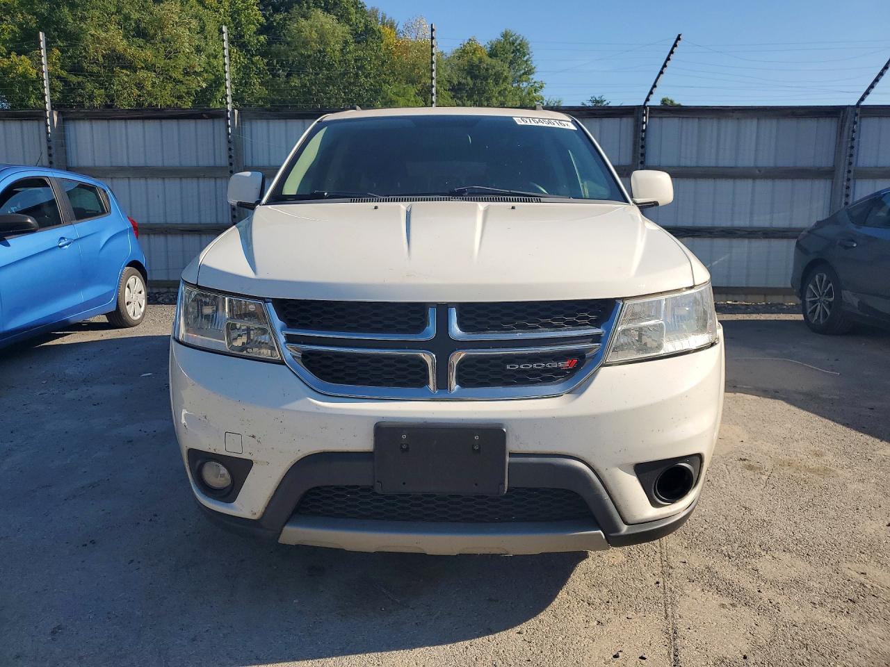 2015 Dodge Journey Sxt White vin: 3C4PDCBG0FT742845