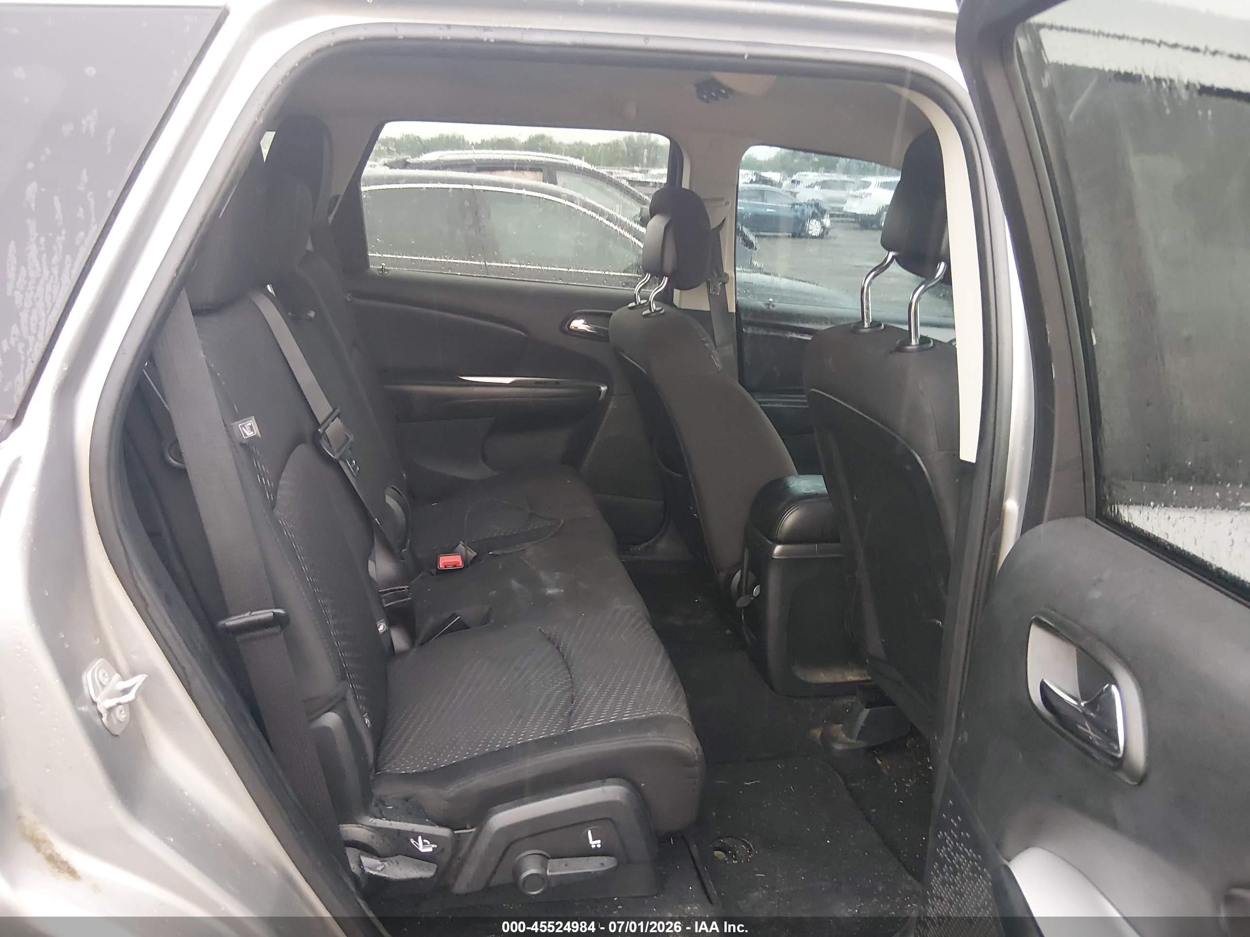 2015 Dodge Journey Sxt Silver vin: 3C4PDCBG1FT637070