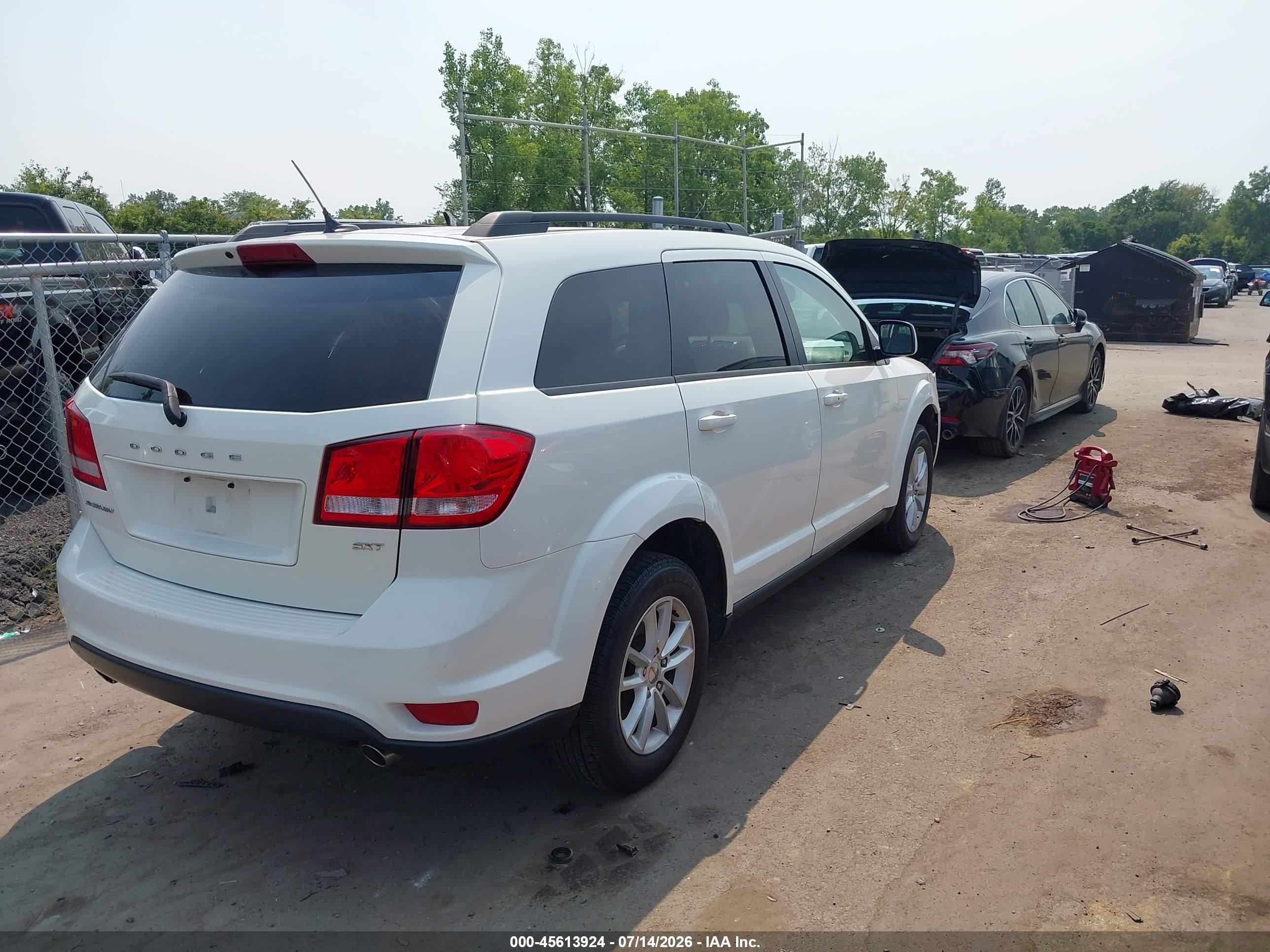 2015 Dodge Journey Sxt White vin: 3C4PDCBG1FT699956
