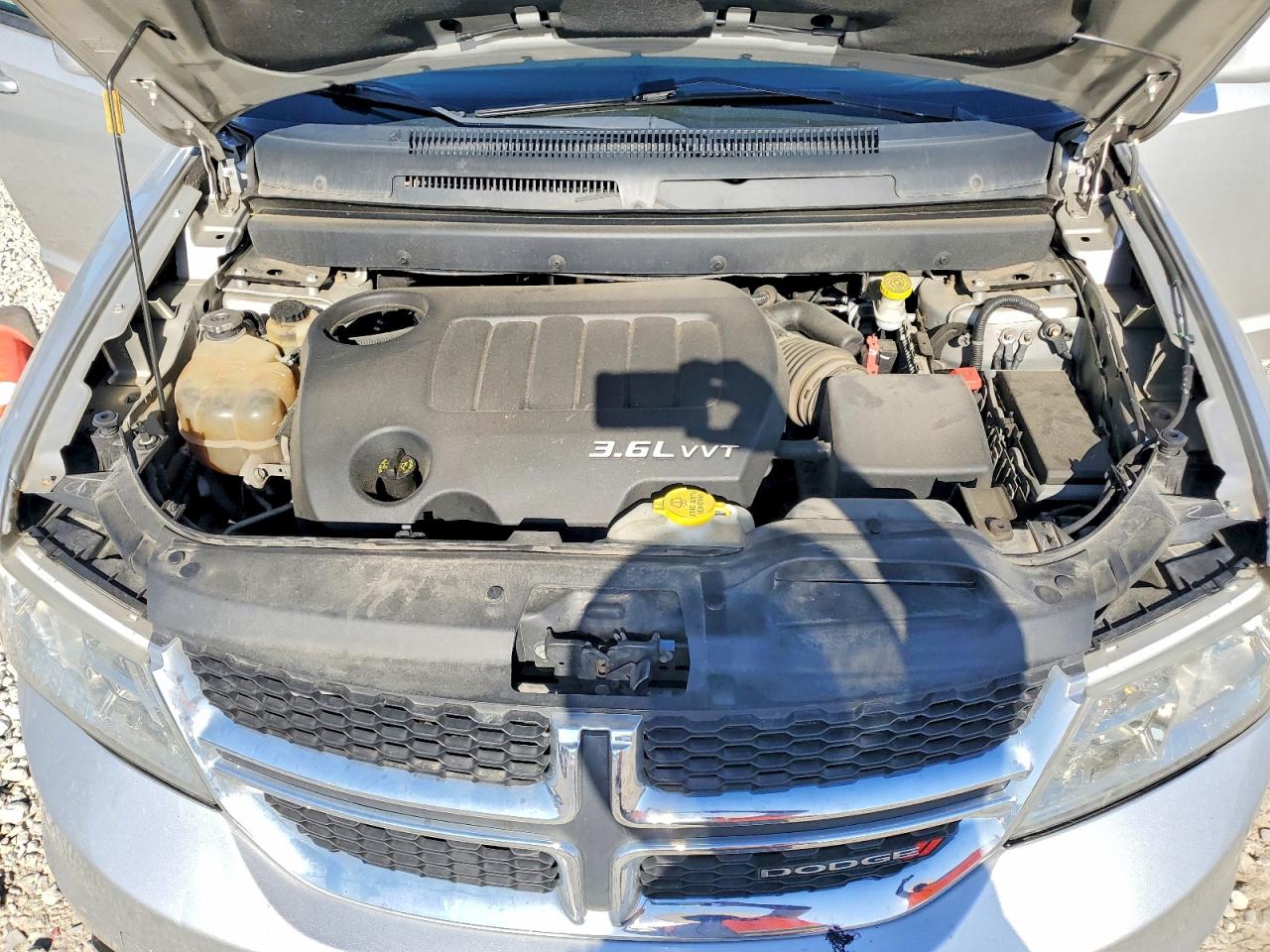 2013 Dodge Journey Sxt Silver vin: 3C4PDCBG2DT563929