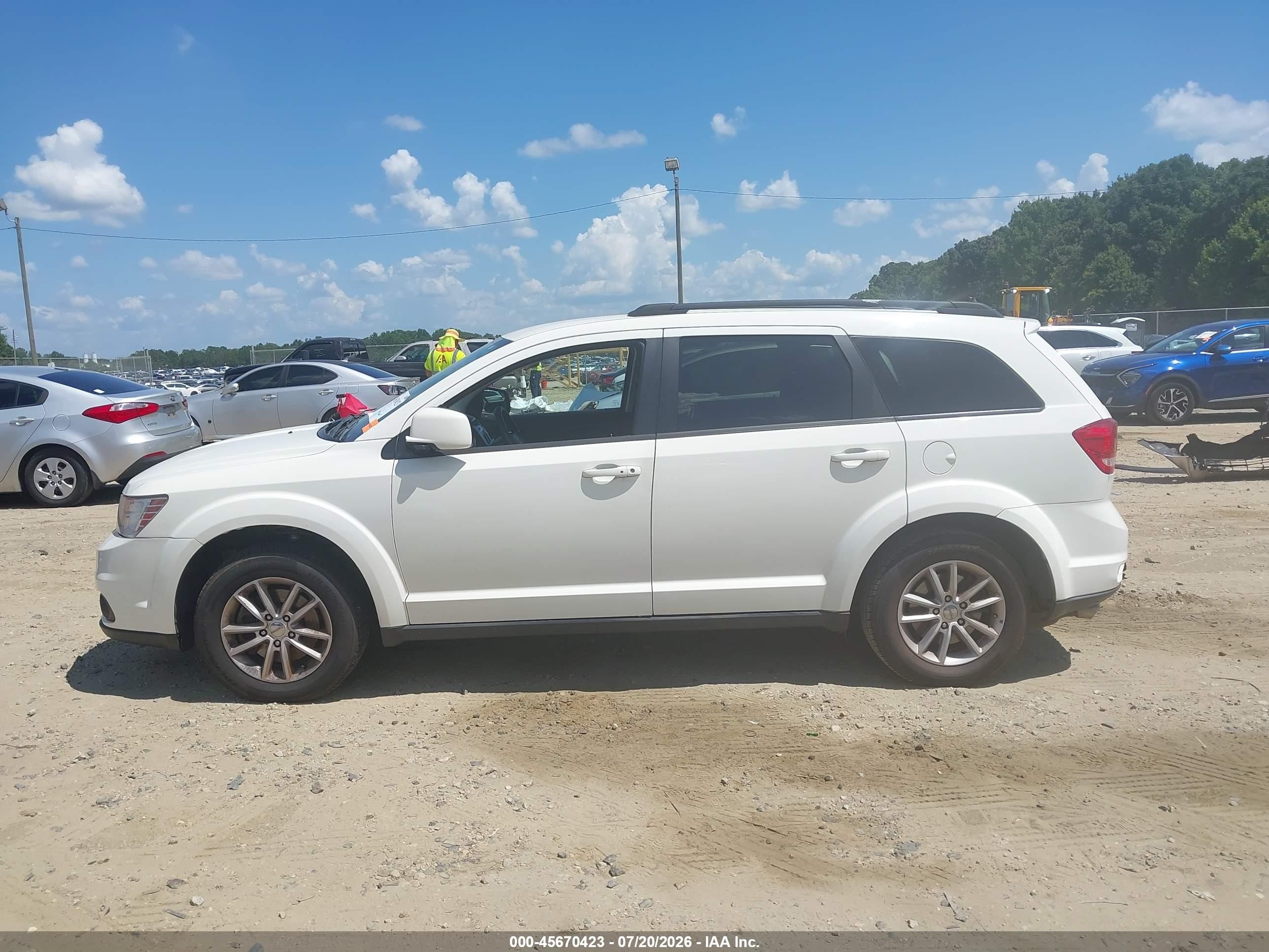 2014 Dodge Journey Sxt White vin: 3C4PDCBG2ET127759