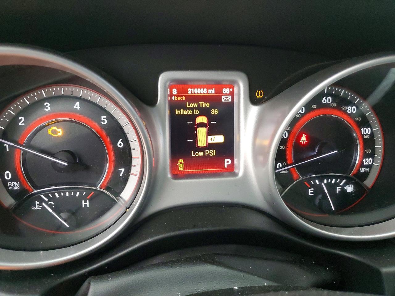 2013 Dodge Journey Sxt Red vin: 3C4PDCBG3DT701803