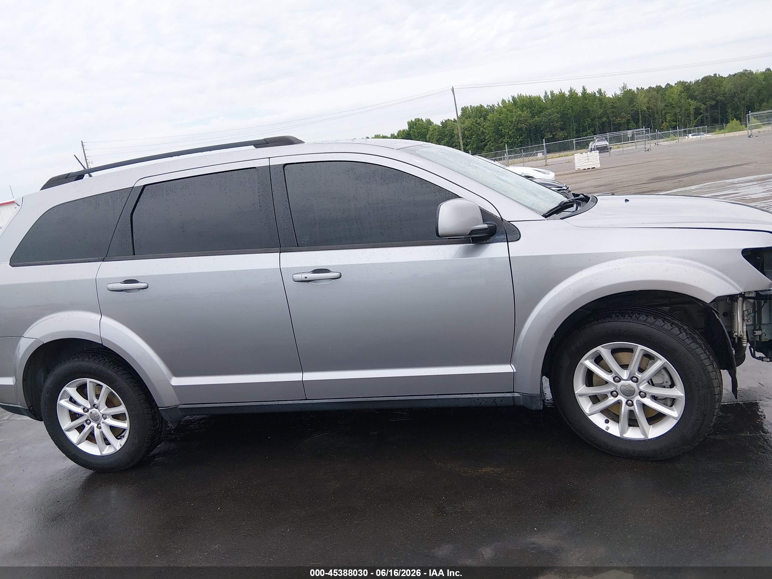 2015 Dodge Journey Sxt Silver vin: 3C4PDCBG3FT678591