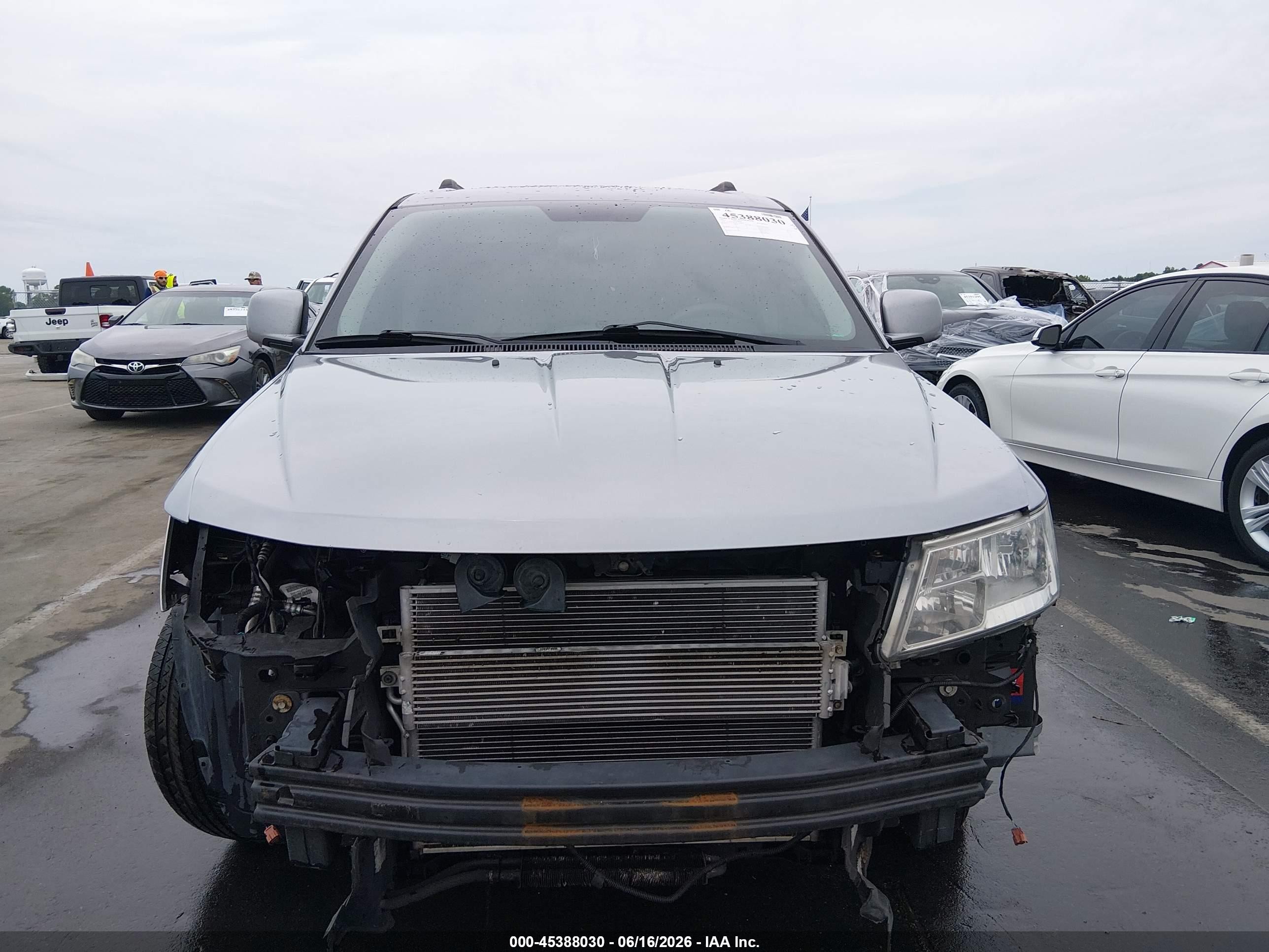2015 Dodge Journey Sxt Silver vin: 3C4PDCBG3FT678591