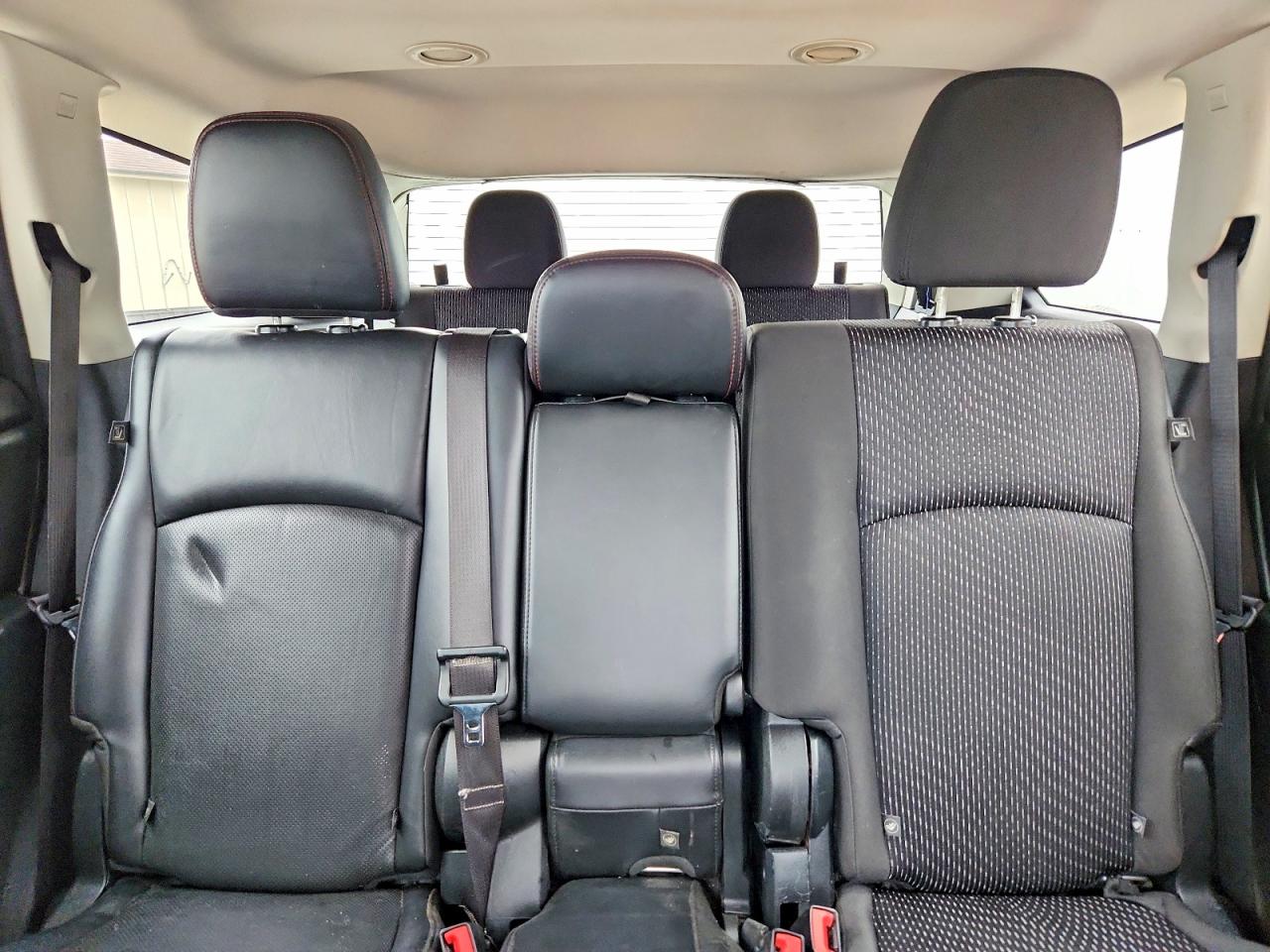 2017 Dodge Journey Sxt Gray vin: 3C4PDCBG3HT591289