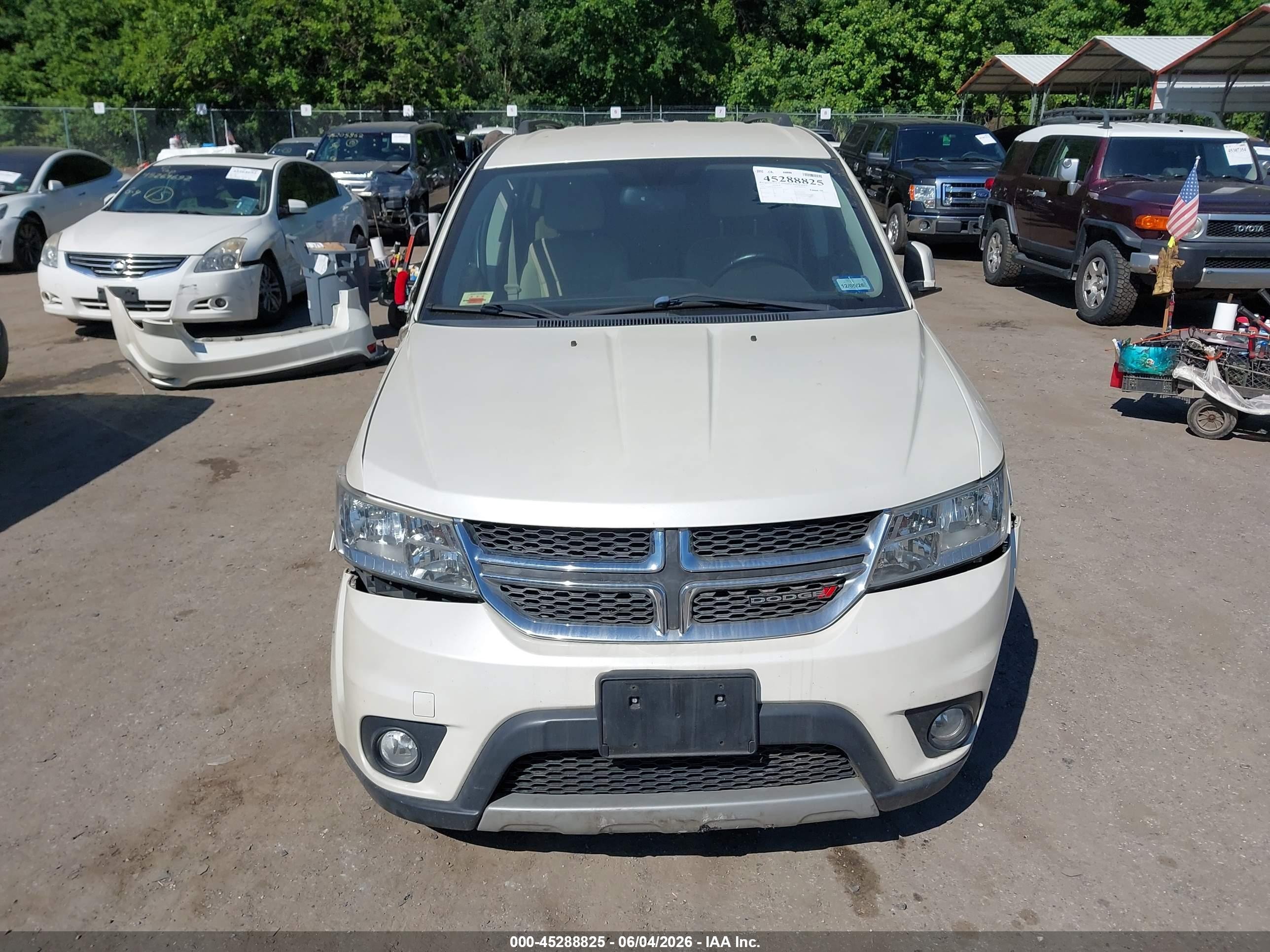 2012 Dodge Journey Sxt White vin: 3C4PDCBG4CT271262