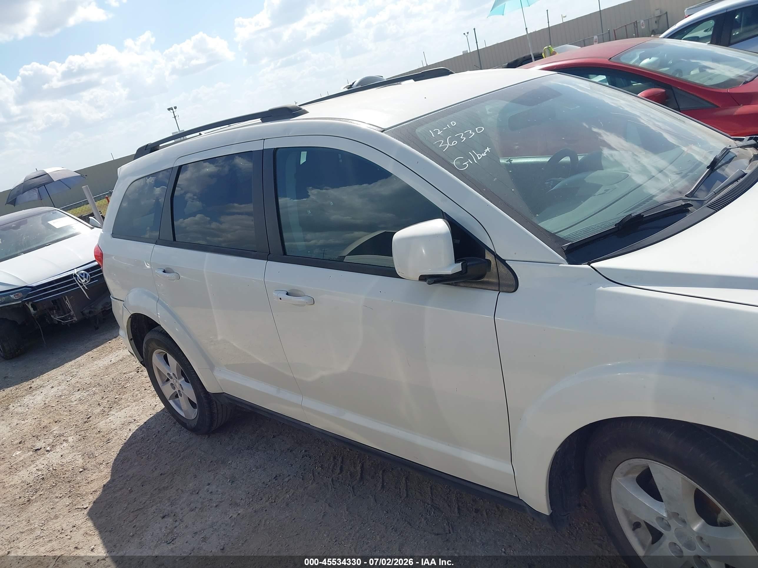 2012 Dodge Journey Sxt White vin: 3C4PDCBG4CT364072