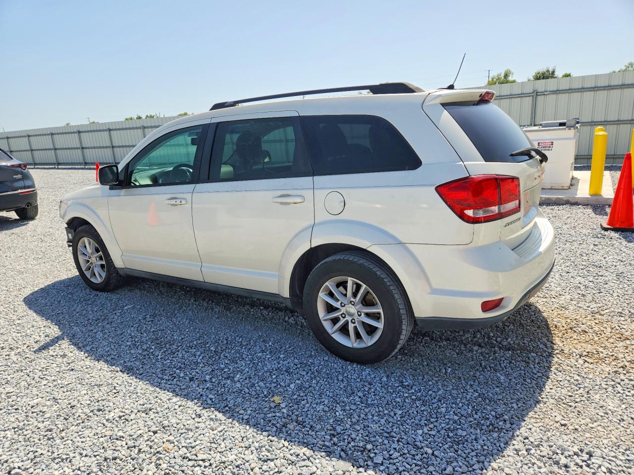 2013 Dodge Journey Sxt White vin: 3C4PDCBG4DT716357