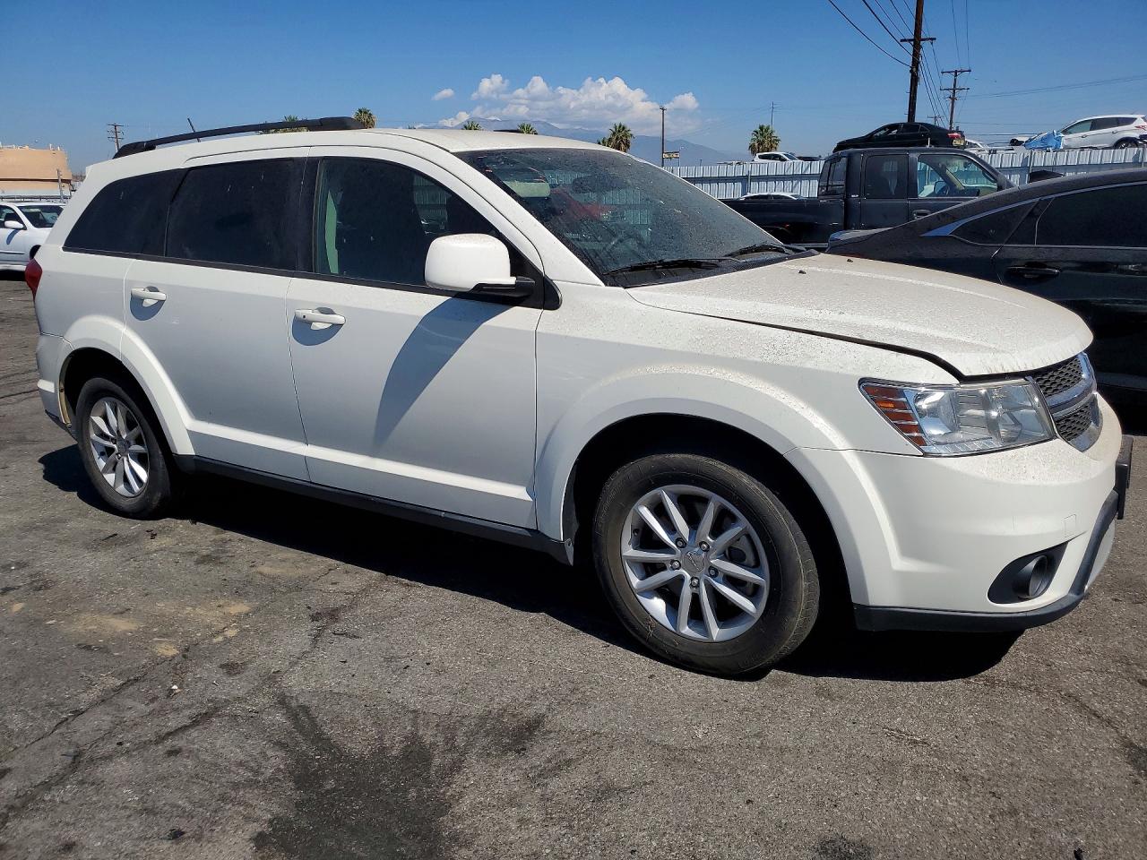 2014 Dodge Journey Sxt Белый vin: 3C4PDCBG4ET224543
