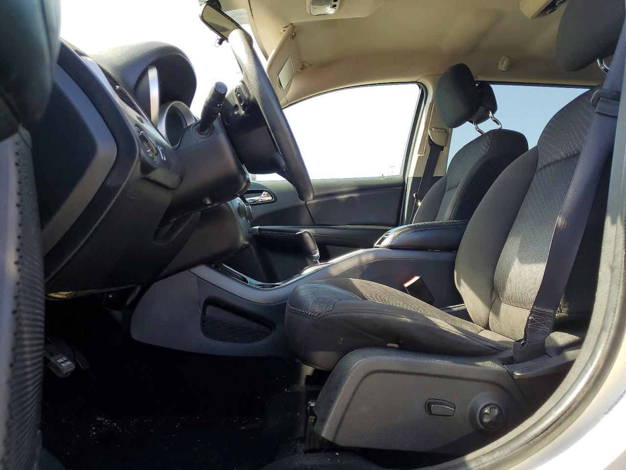 2014 Dodge Journey Sxt Белый vin: 3C4PDCBG4ET224543