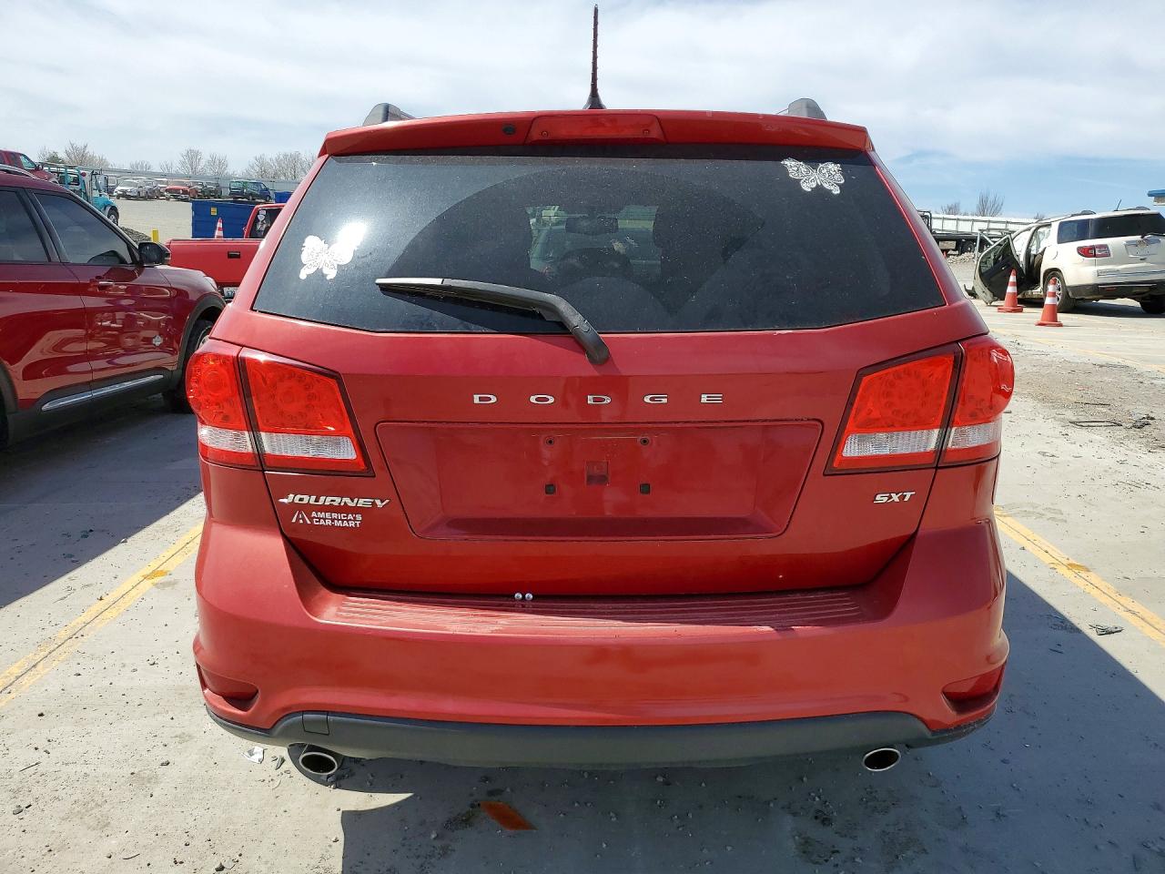 2017 Dodge Journey Red vin: 3C4PDCBG4HT602414