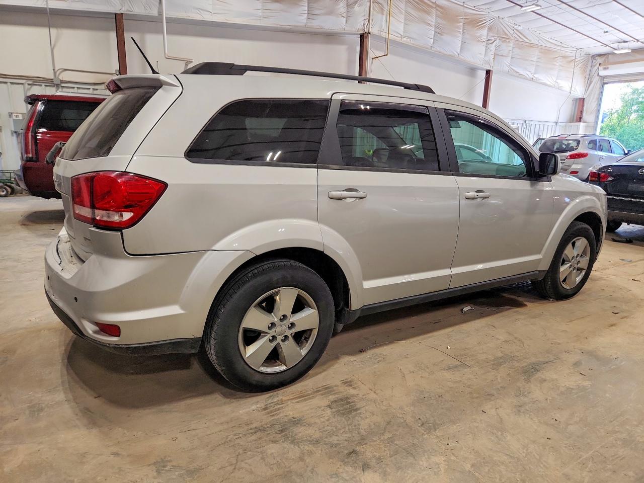 2012 Dodge Journey Sxt Silver vin: 3C4PDCBG5CT162096