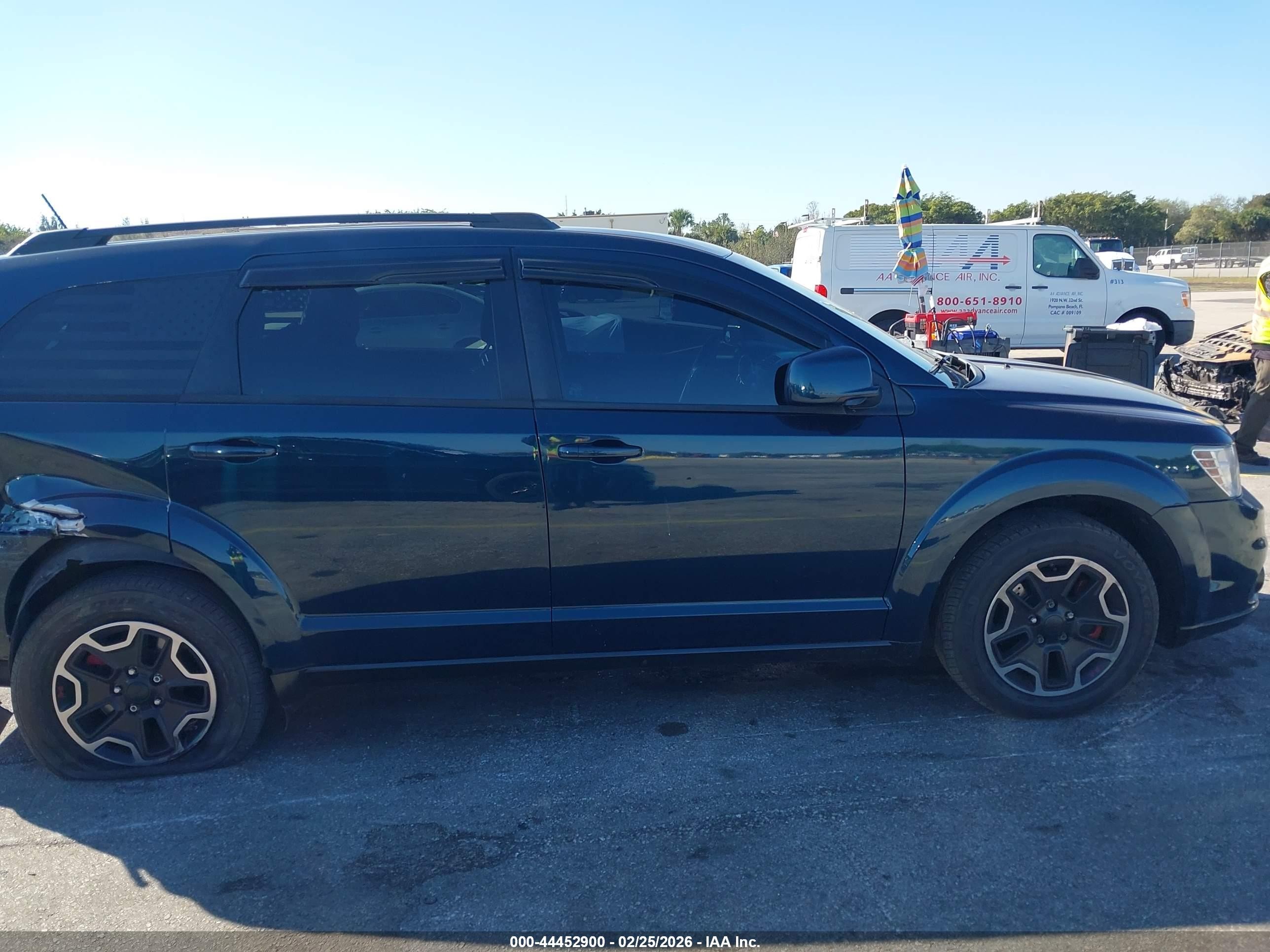 2013 Dodge Journey Sxt Green vin: 3C4PDCBG5DT571006