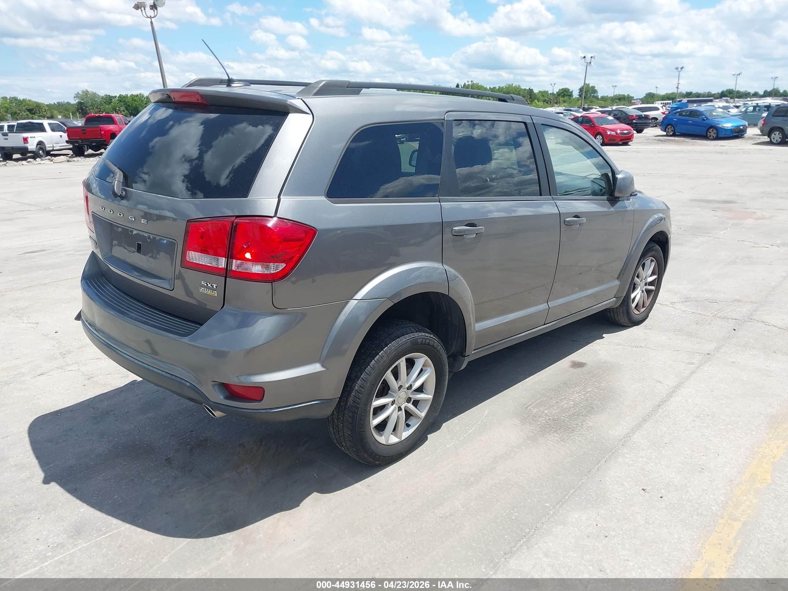 2013 Dodge Journey Sxt Silver vin: 3C4PDCBG5DT571037
