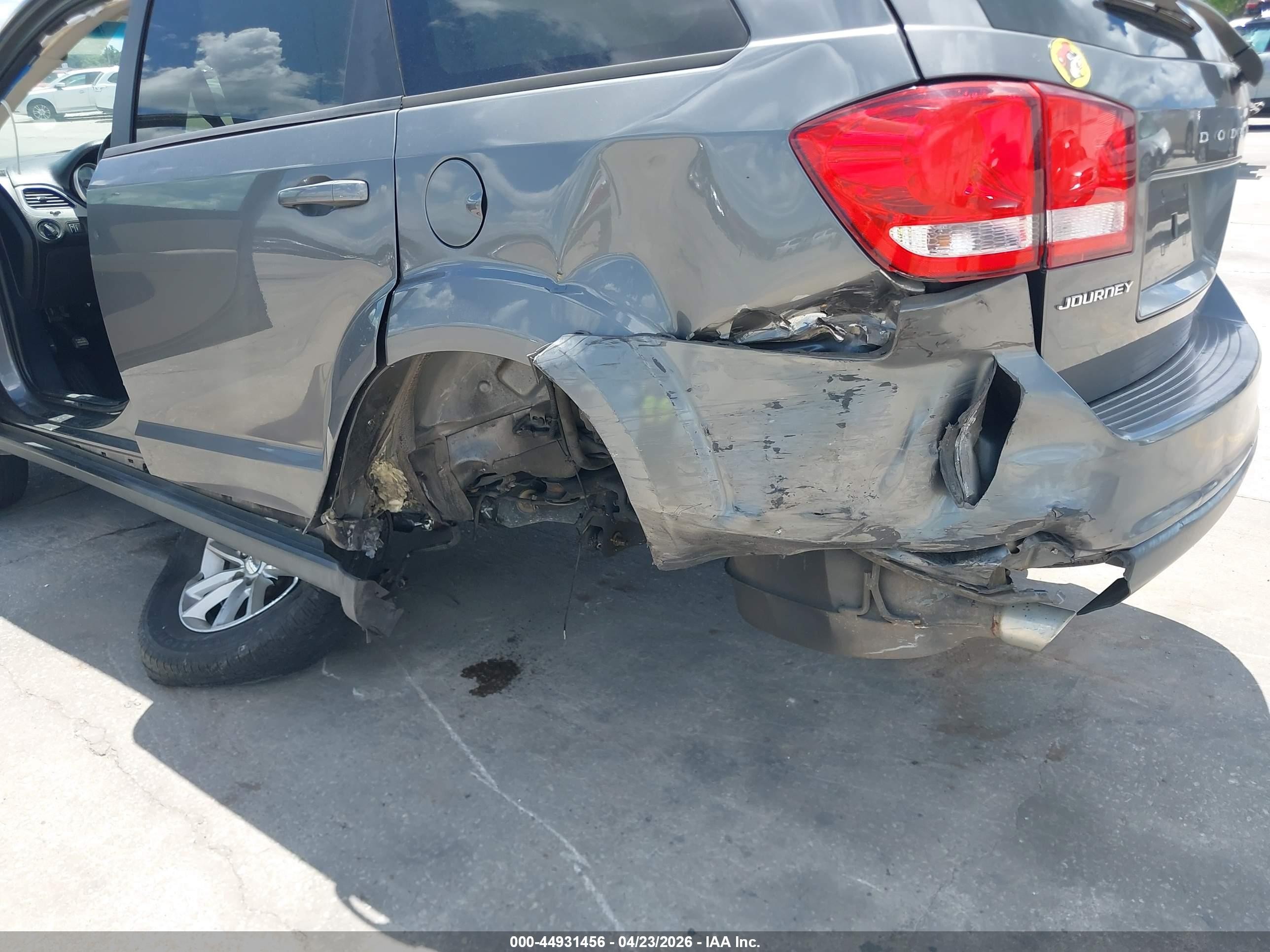 2013 Dodge Journey Sxt Silver vin: 3C4PDCBG5DT571037