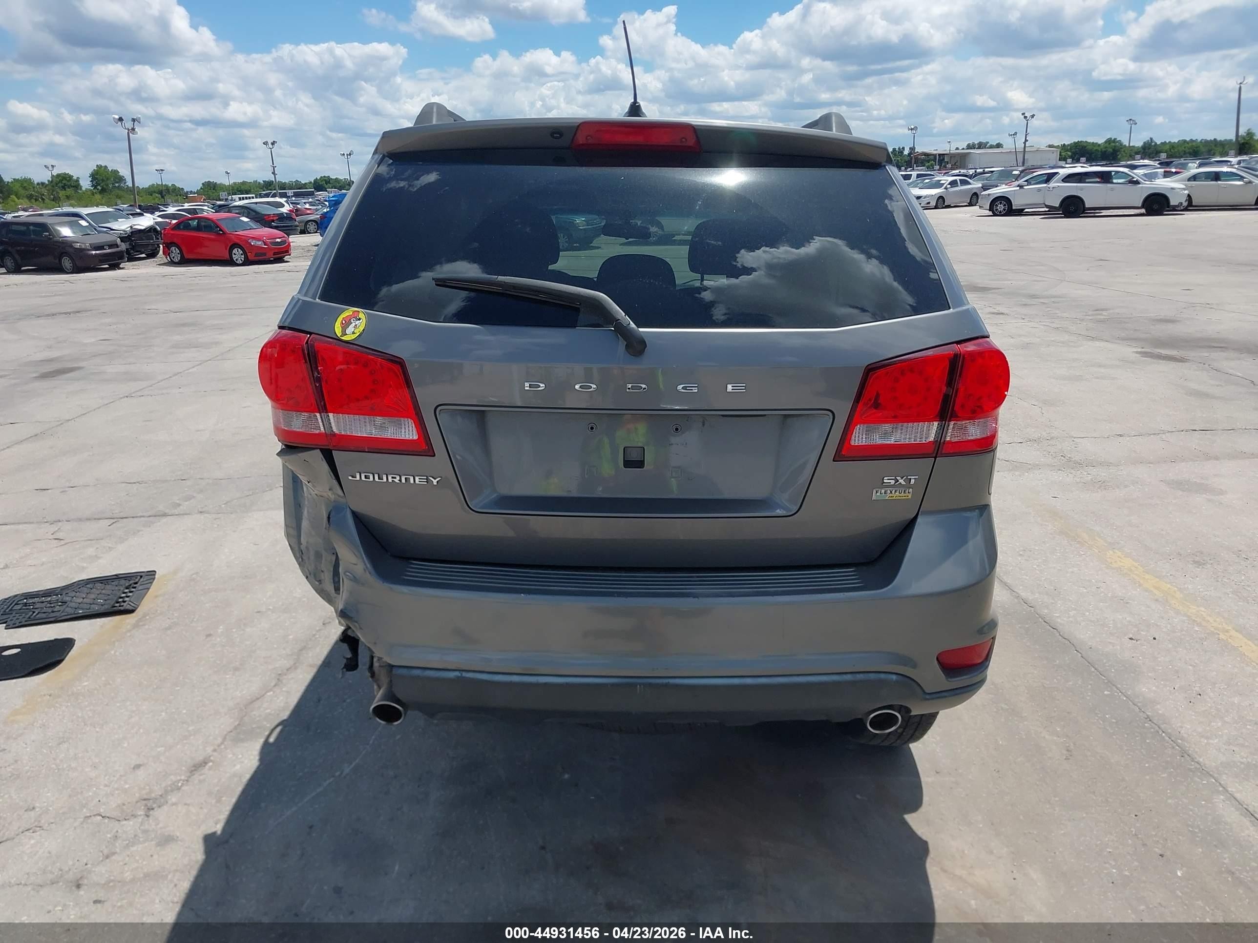 2013 Dodge Journey Sxt Silver vin: 3C4PDCBG5DT571037